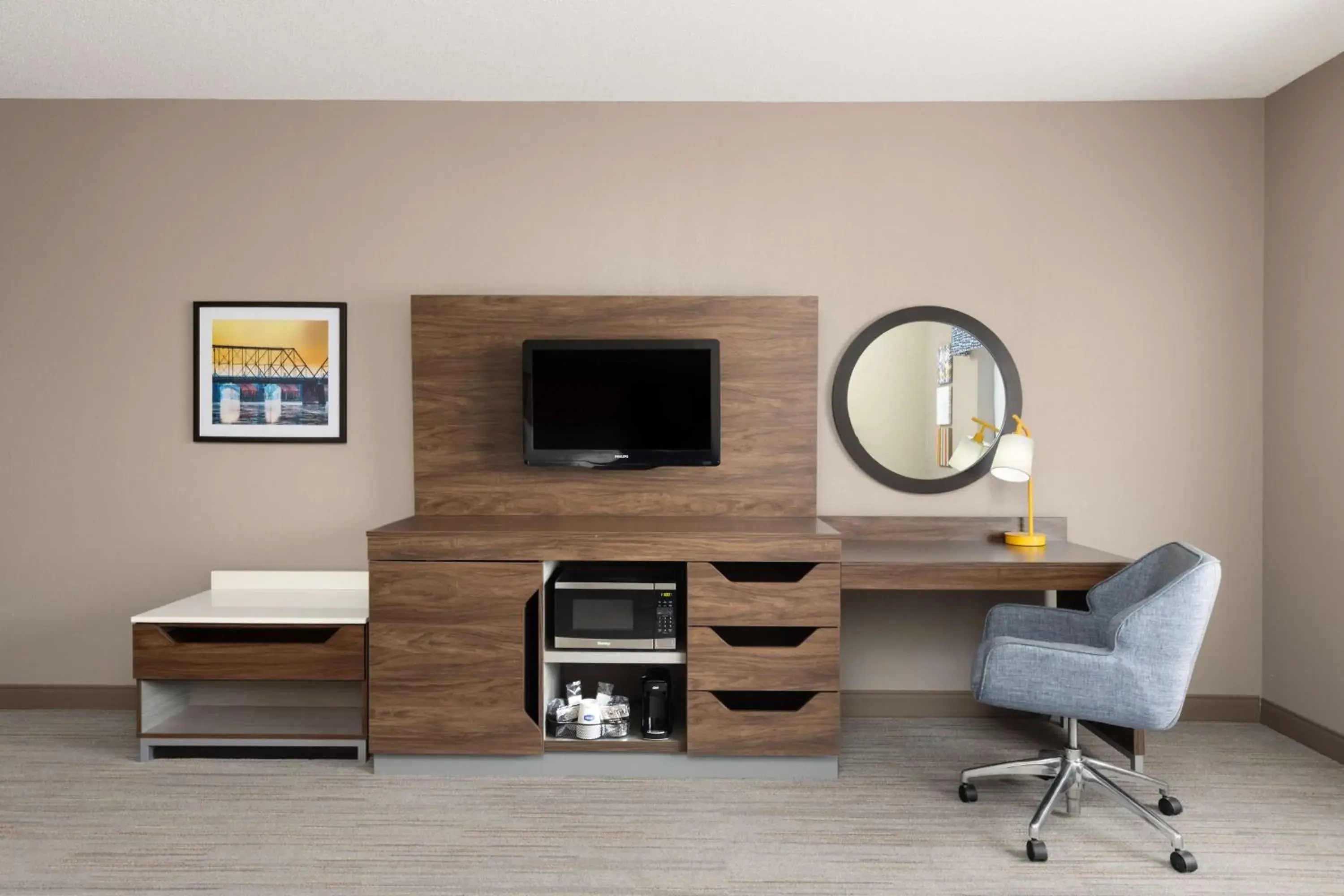 Bedroom in Hampton Inn & Suites Harrisburg Bedroom in Hampton Inn & Suites Harrisburg