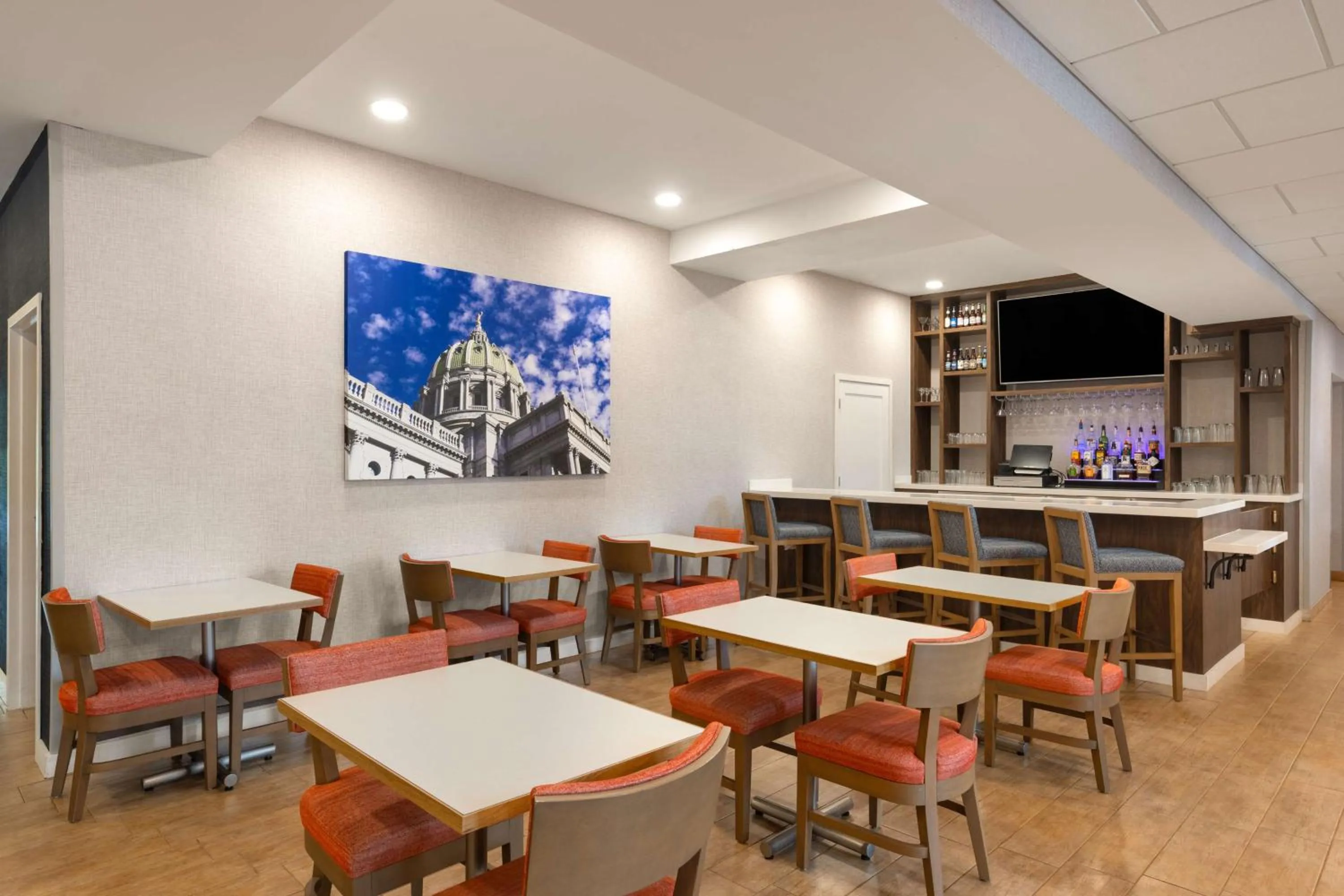 Lounge or bar in Hampton Inn & Suites Harrisburg