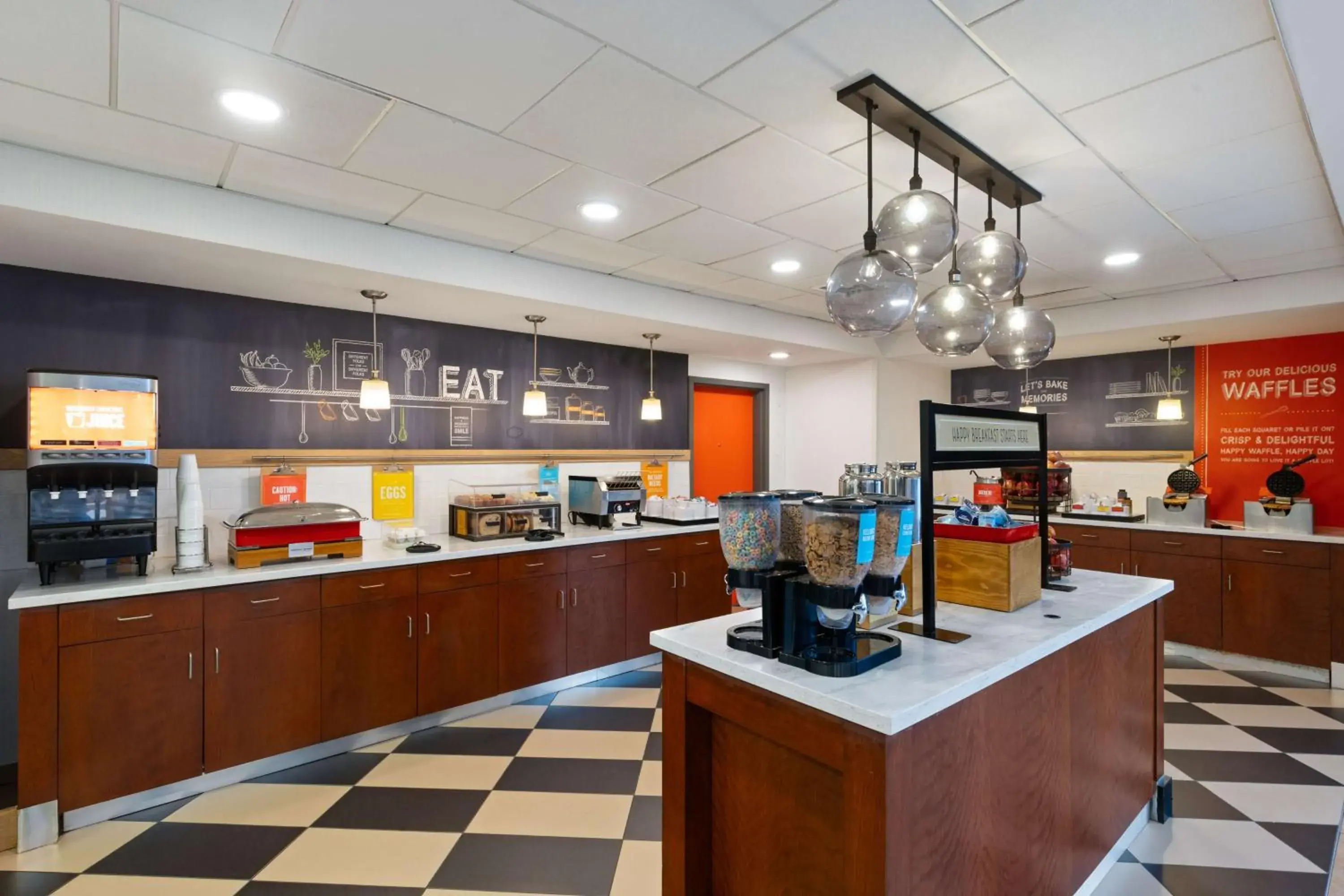 Breakfast in Hampton Inn & Suites Harrisburg Breakfast in Hampton Inn & Suites Harrisburg