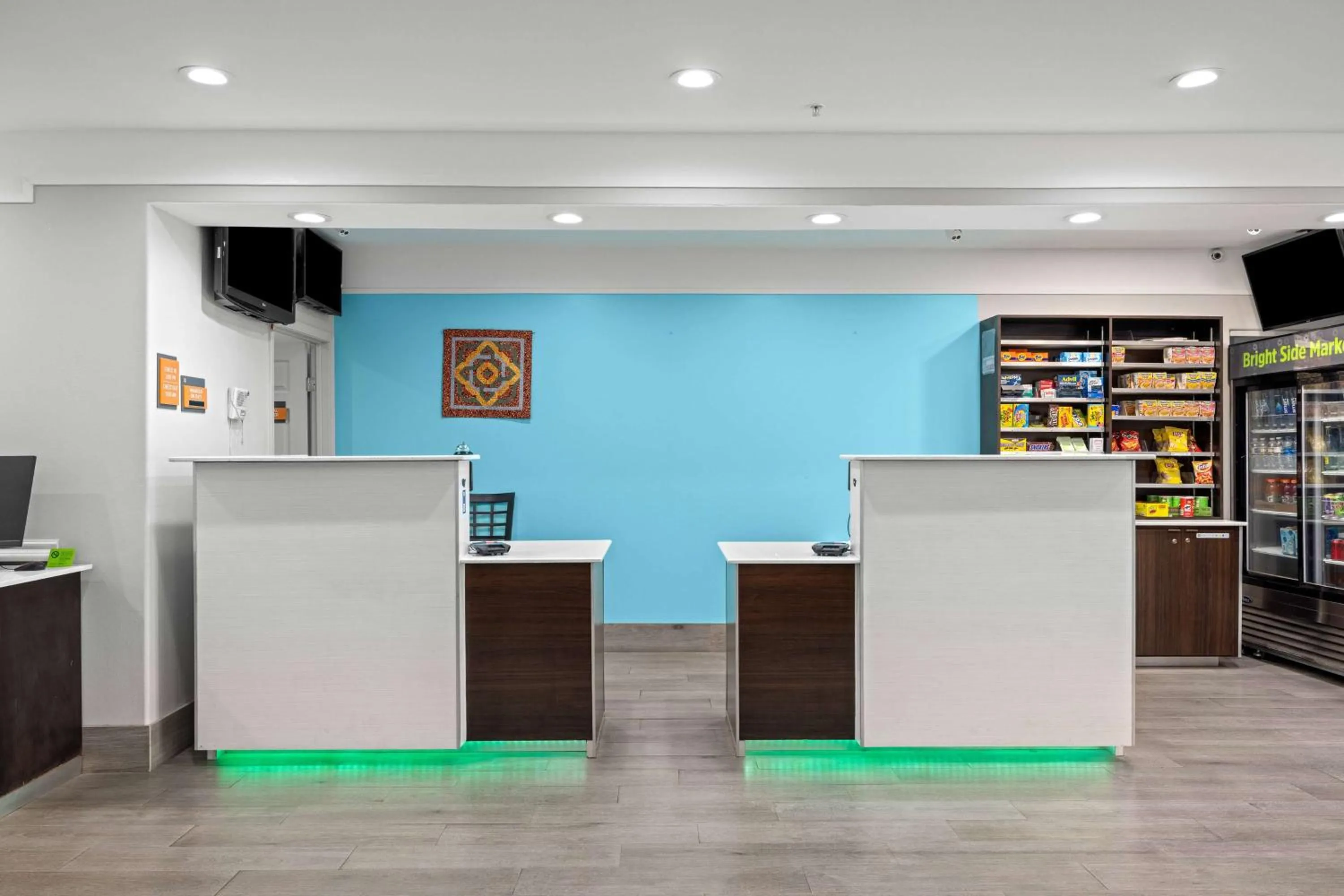 Lobby or reception in La Quinta Inn Suites by Wyndham Raymondville Harlingen