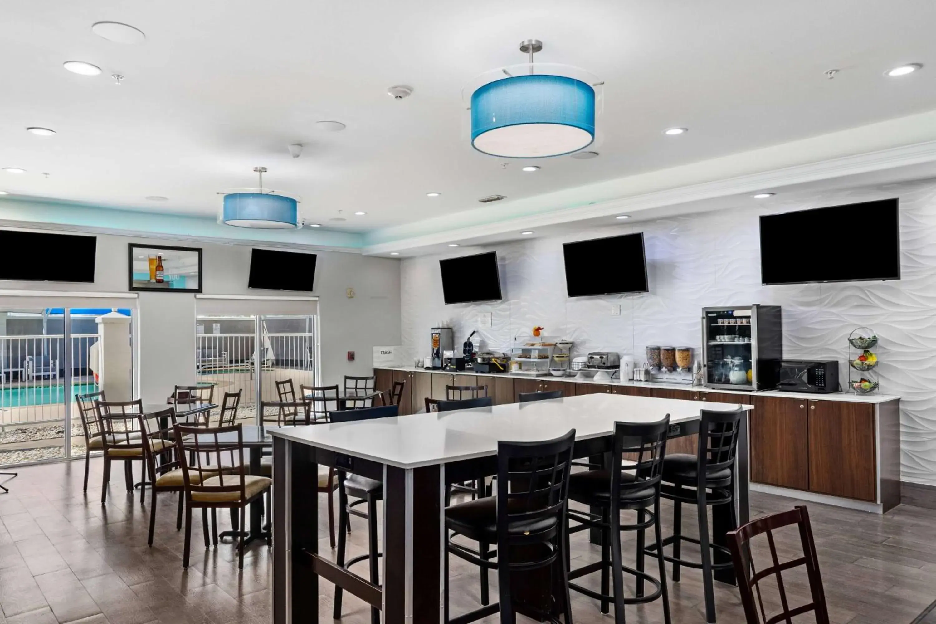 Restaurant/places to eat in La Quinta Inn Suites by Wyndham Raymondville Harlingen Restaurant/places to eat in La Quinta Inn Suites by Wyndham Raymondville Harlingen
