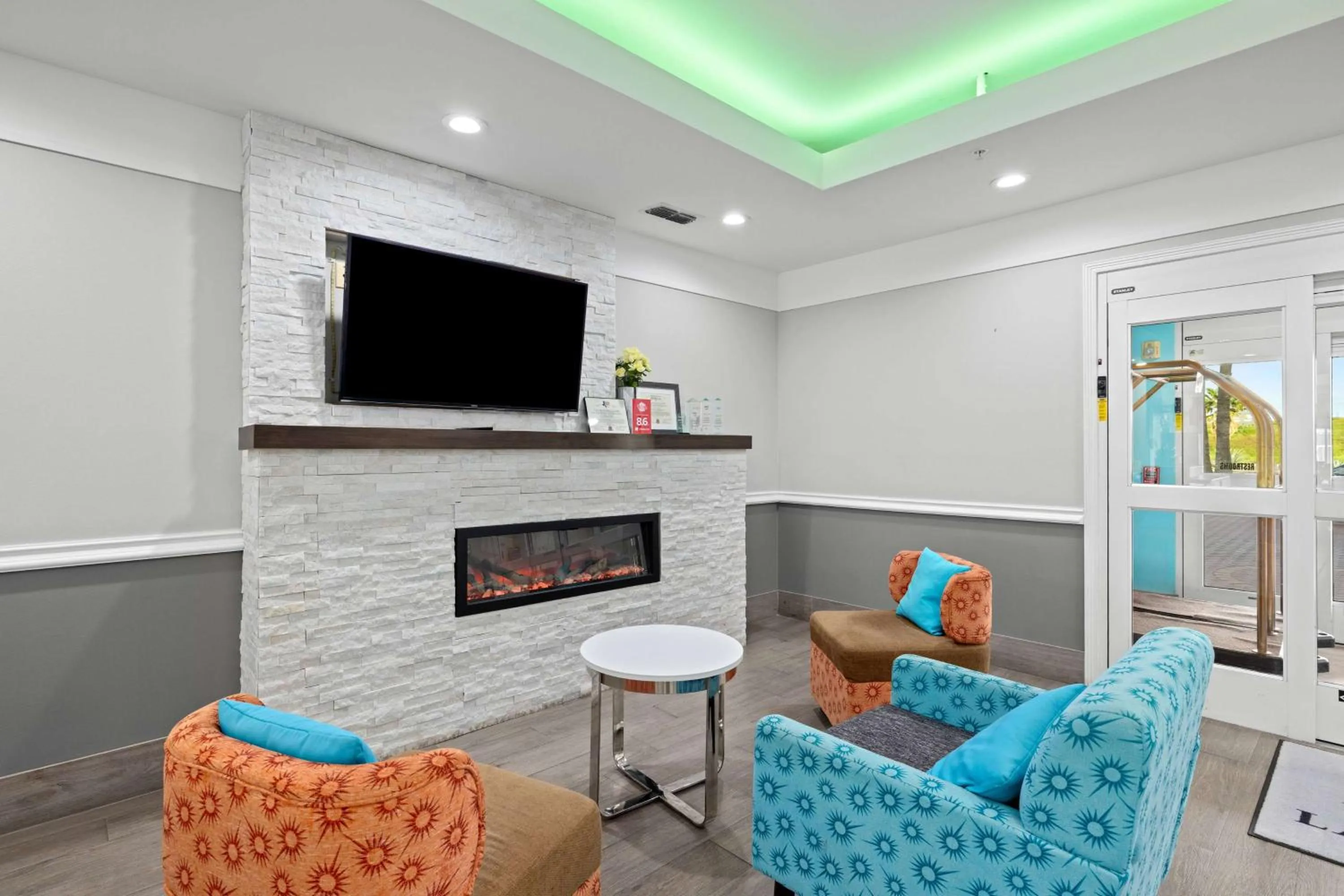 Lobby or reception in La Quinta Inn Suites by Wyndham Raymondville Harlingen