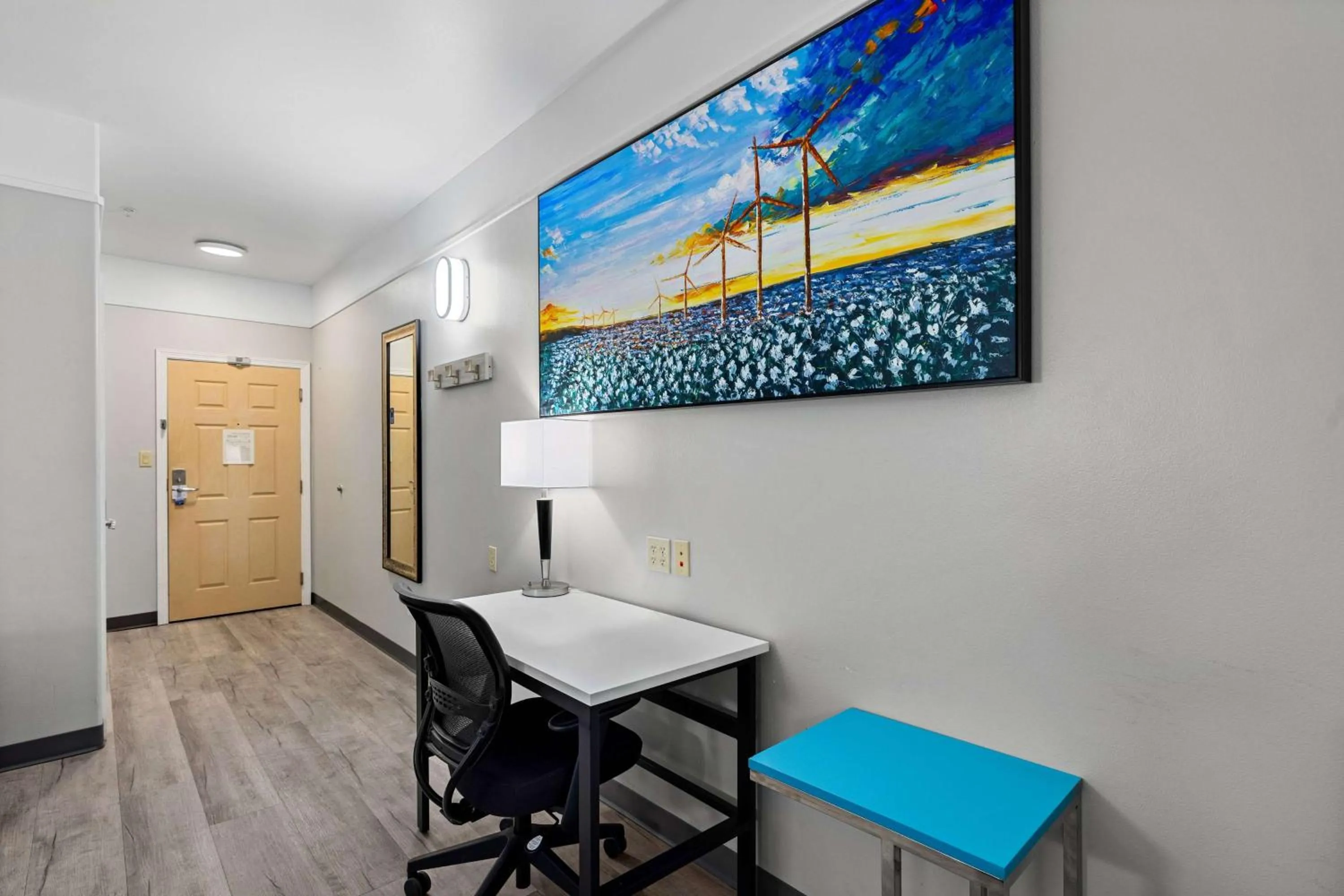 Photo of the whole room in La Quinta Inn Suites by Wyndham Raymondville Harlingen