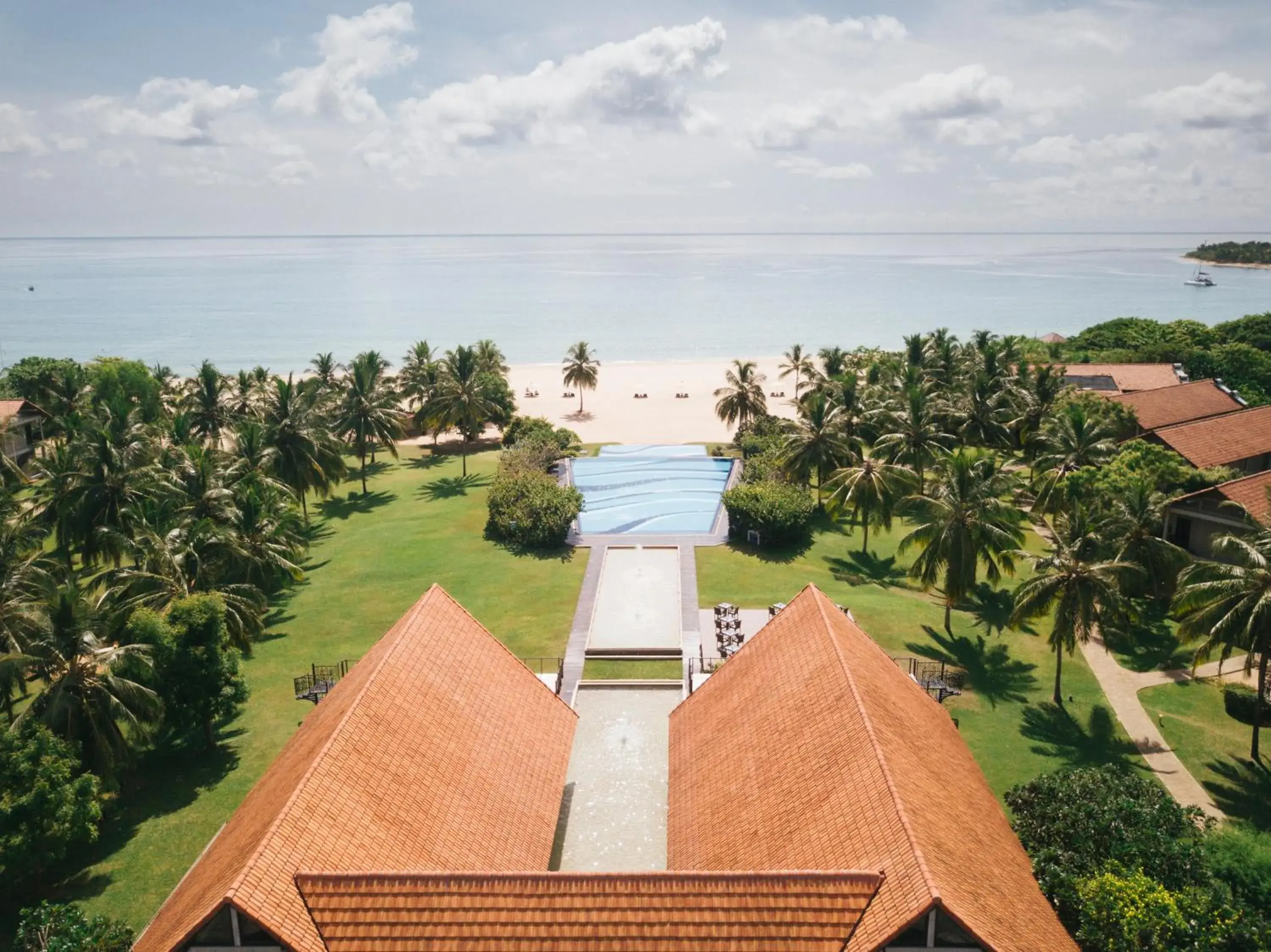 Property building in Uga Bay - Pasikuda Property building in Uga Bay - Pasikuda