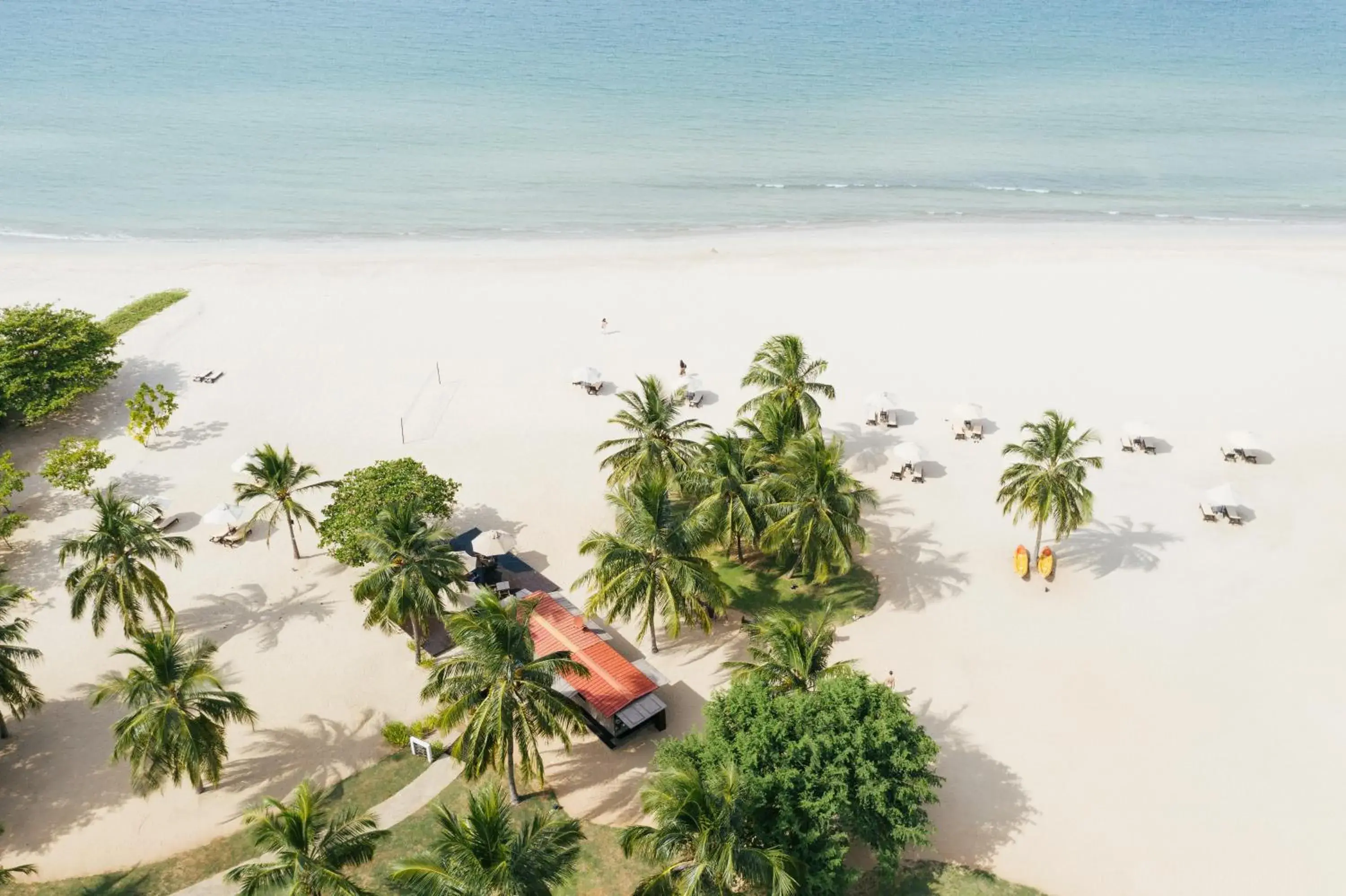 Lounge or bar in Uga Bay - Pasikuda Lounge or bar in Uga Bay - Pasikuda