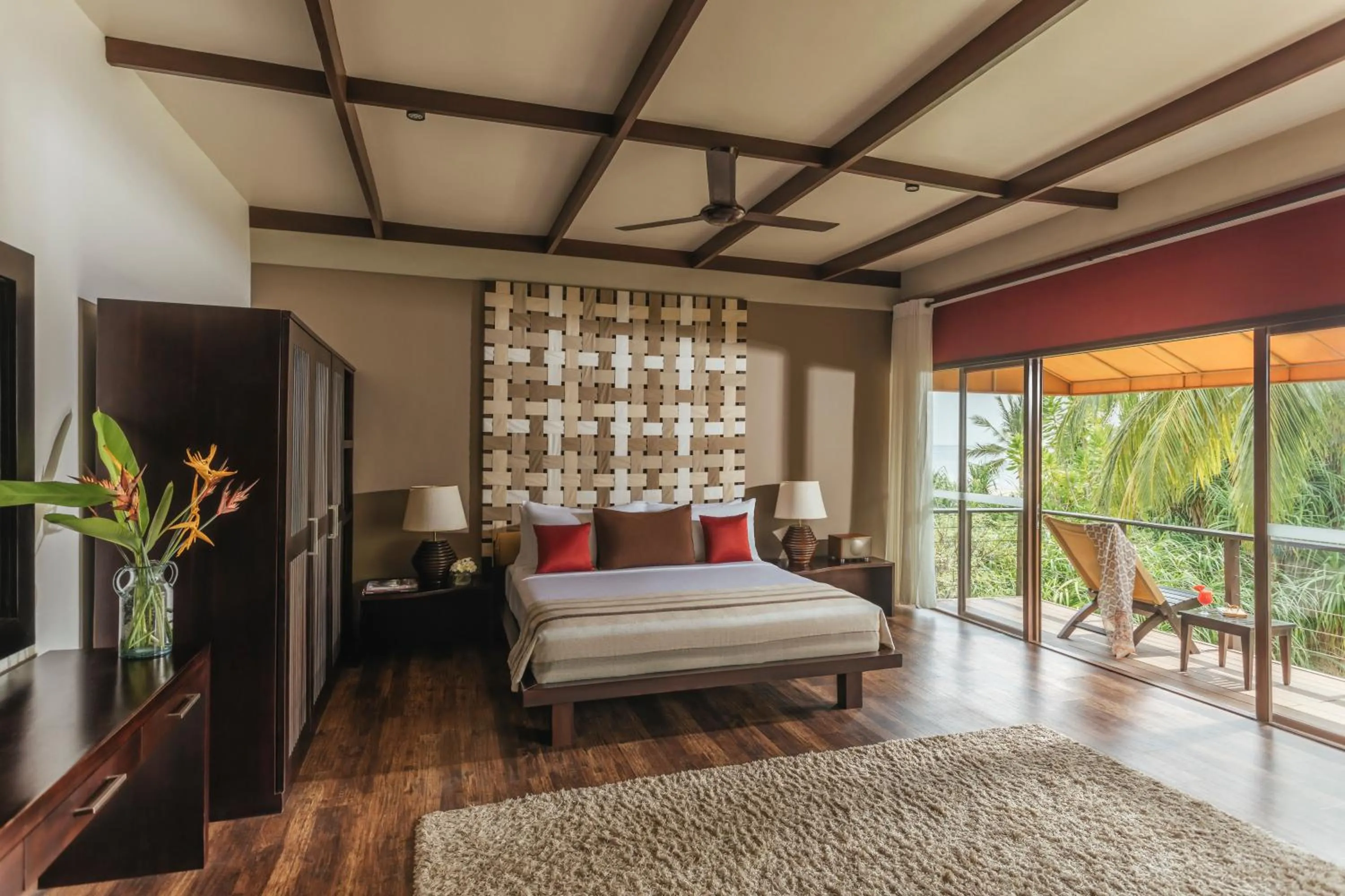 Bedroom, Bed in Uga Bay - Pasikuda