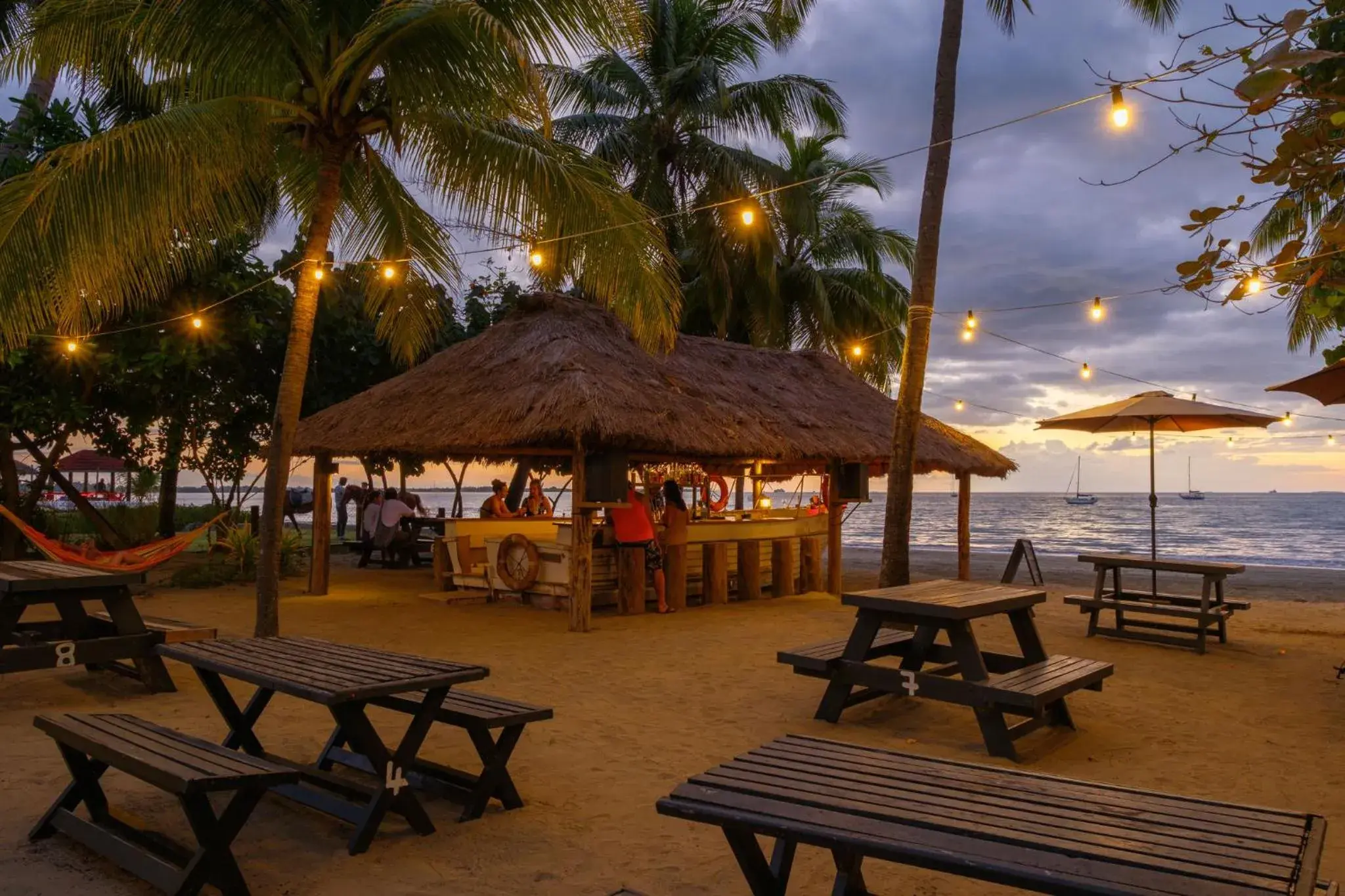 Lounge or bar in Aquarius On The Beach Lounge or bar in Aquarius On The Beach