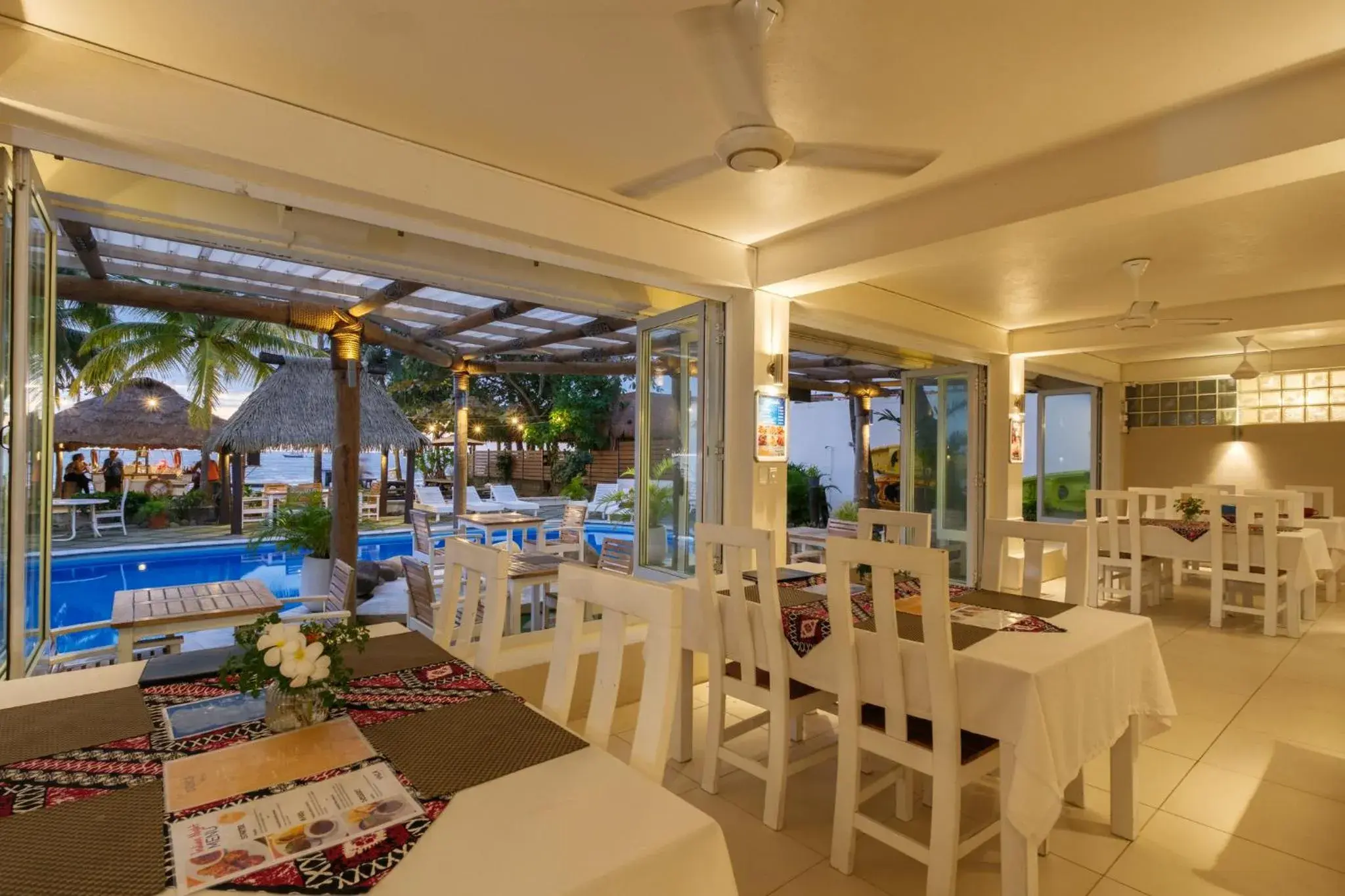 Restaurant/places to eat in Aquarius On The Beach Restaurant/places to eat in Aquarius On The Beach