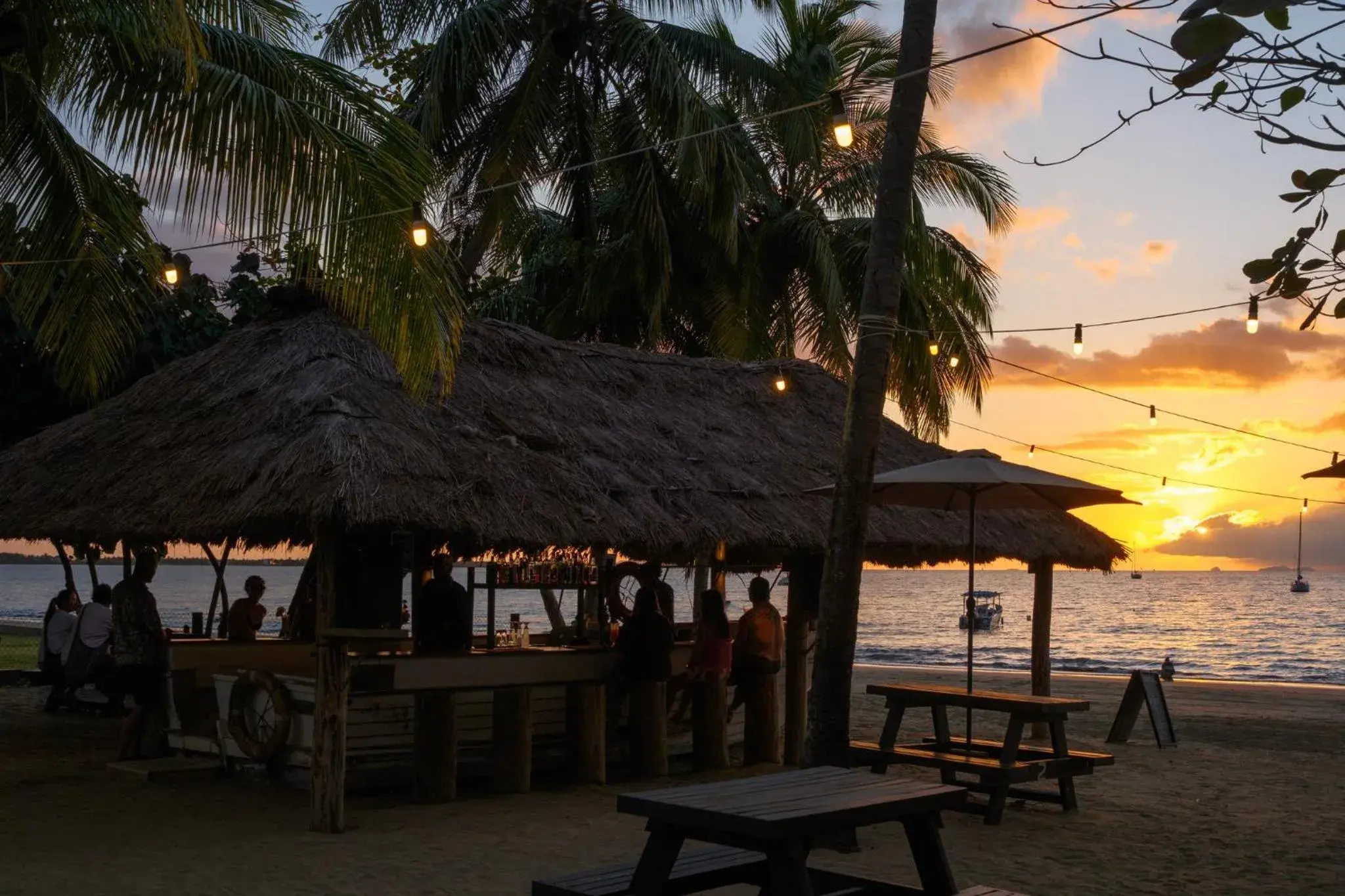 Lounge or bar in Aquarius On The Beach Lounge or bar in Aquarius On The Beach