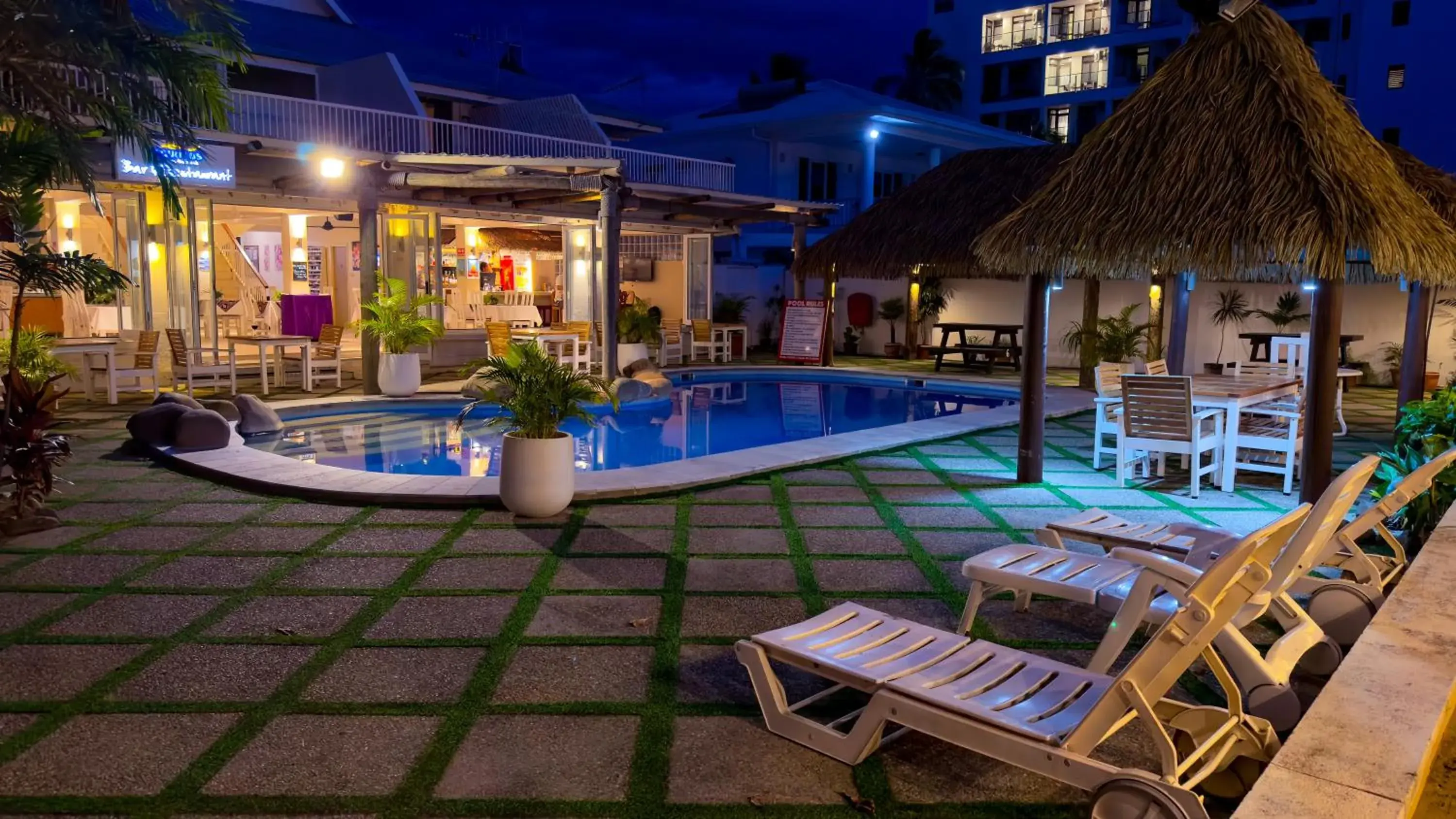 Property building in Aquarius On The Beach Property building in Aquarius On The Beach