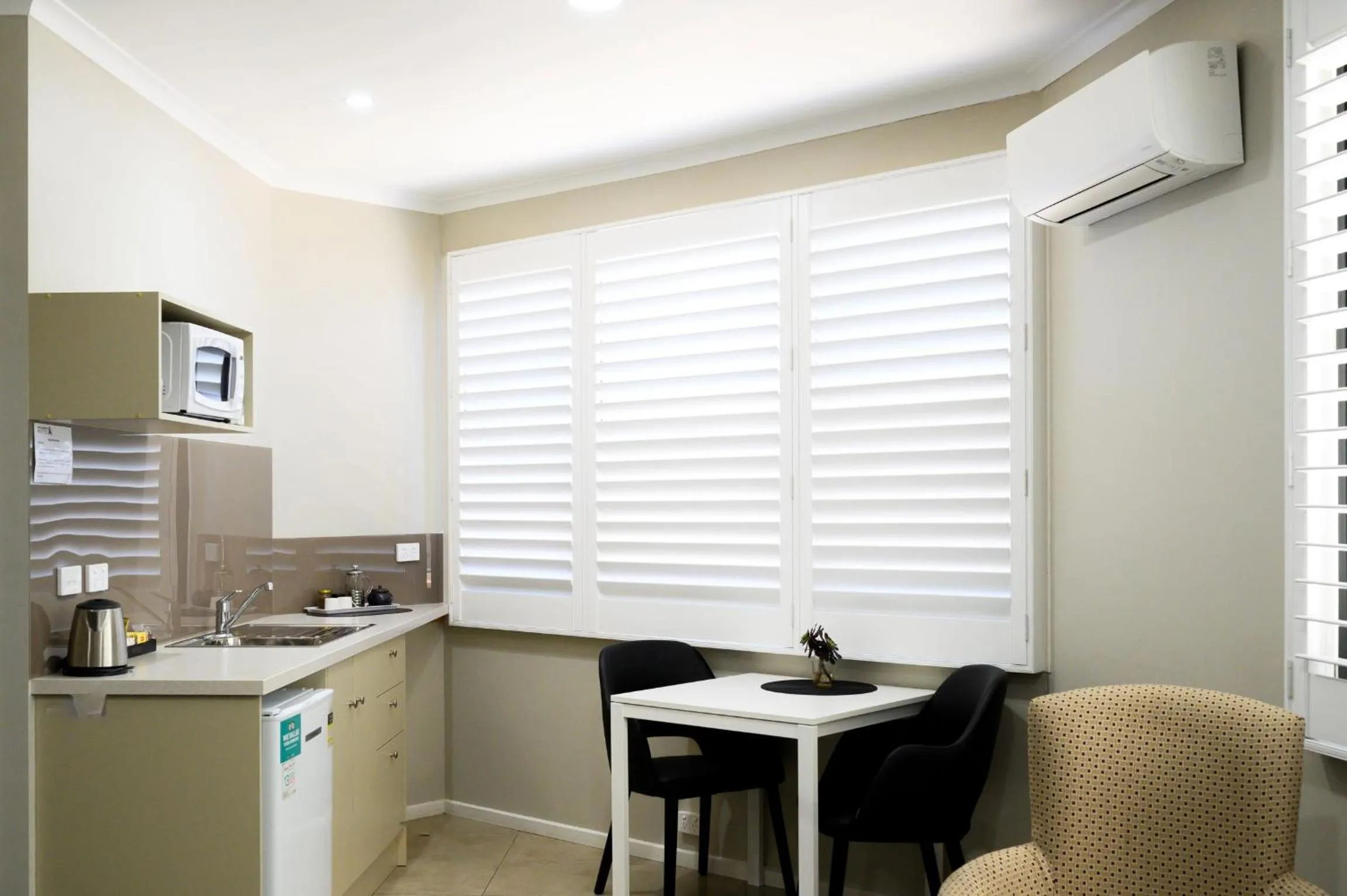 Kitchen or kitchenette in Central Deborah Motel