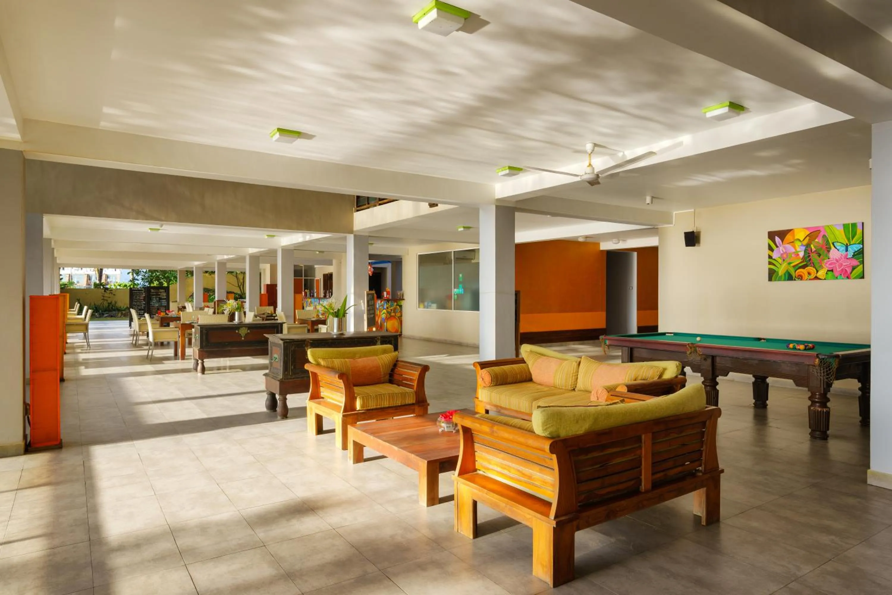 Lounge or bar in Cocobay Unawatuna