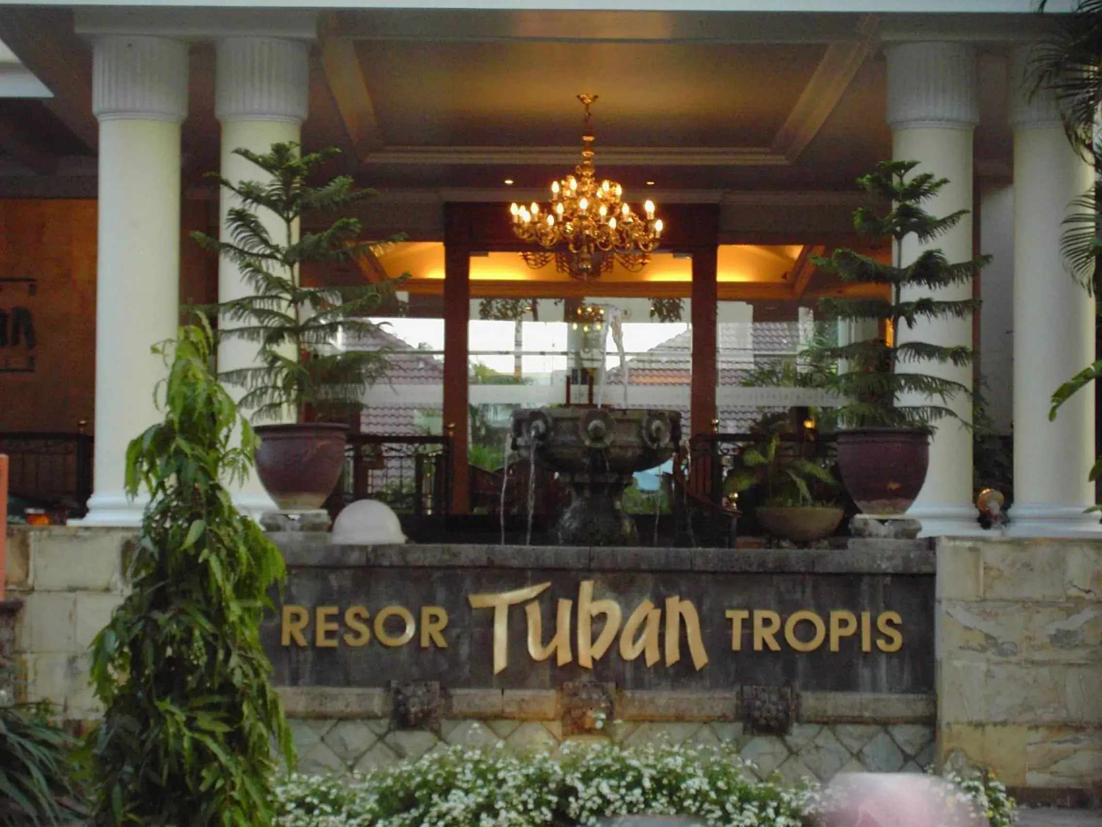 Facade/entrance in Resor Tuban Tropis Facade/entrance in Resor Tuban Tropis