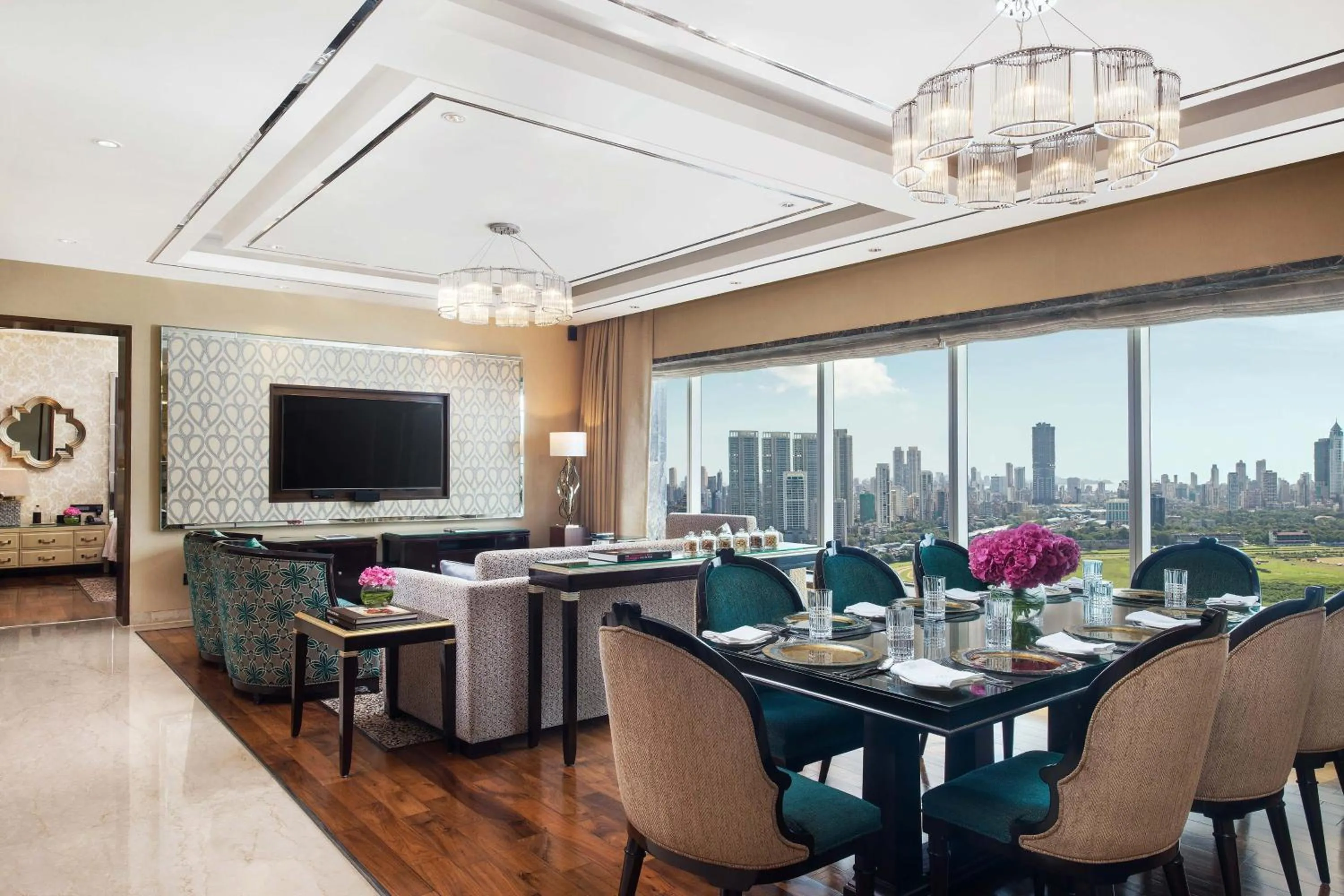 Photo of the whole room in The St. Regis Mumbai