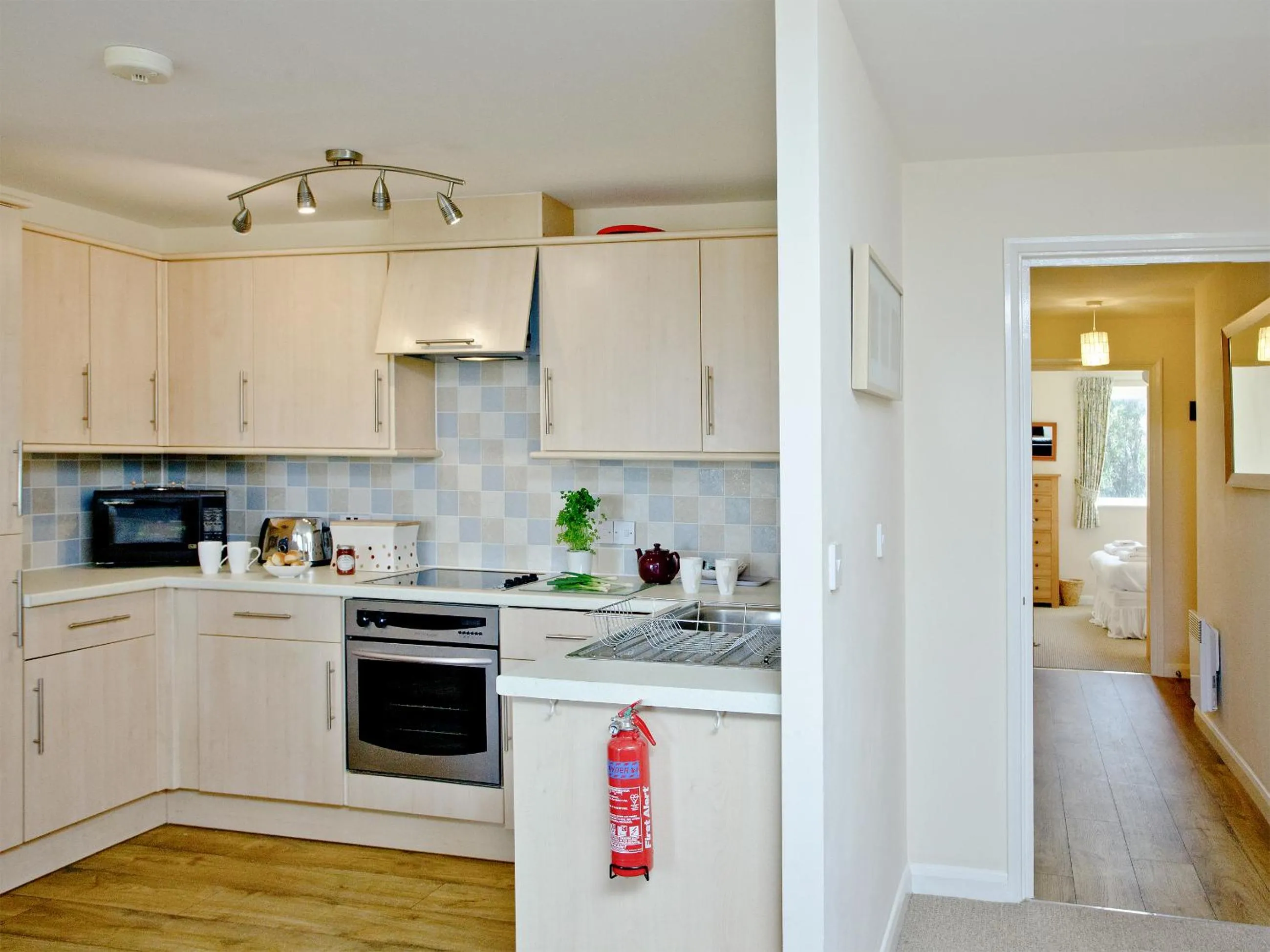 Kitchen or kitchenette in 15 Belvedere Court