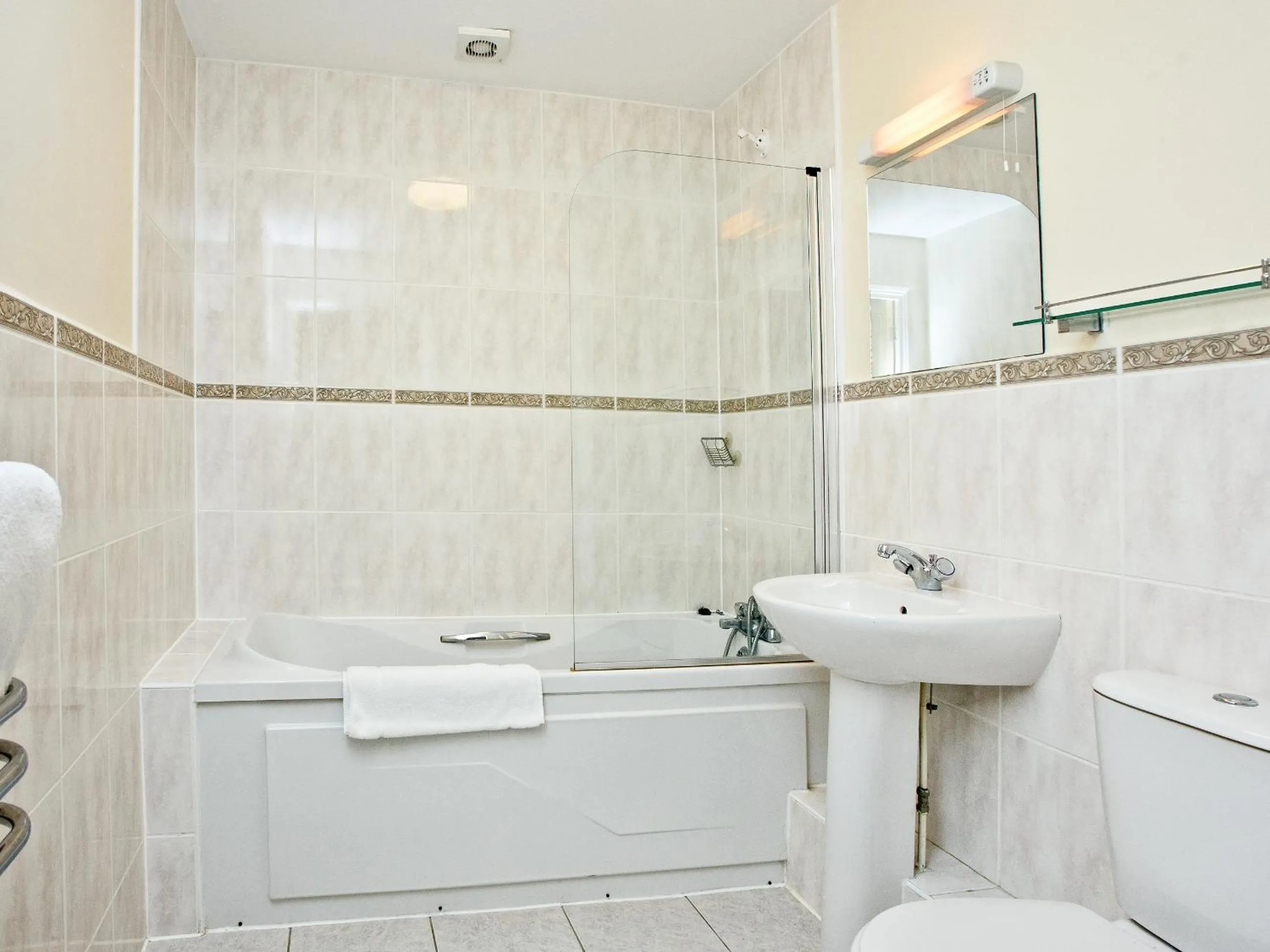 Bathroom in 15 Belvedere Court