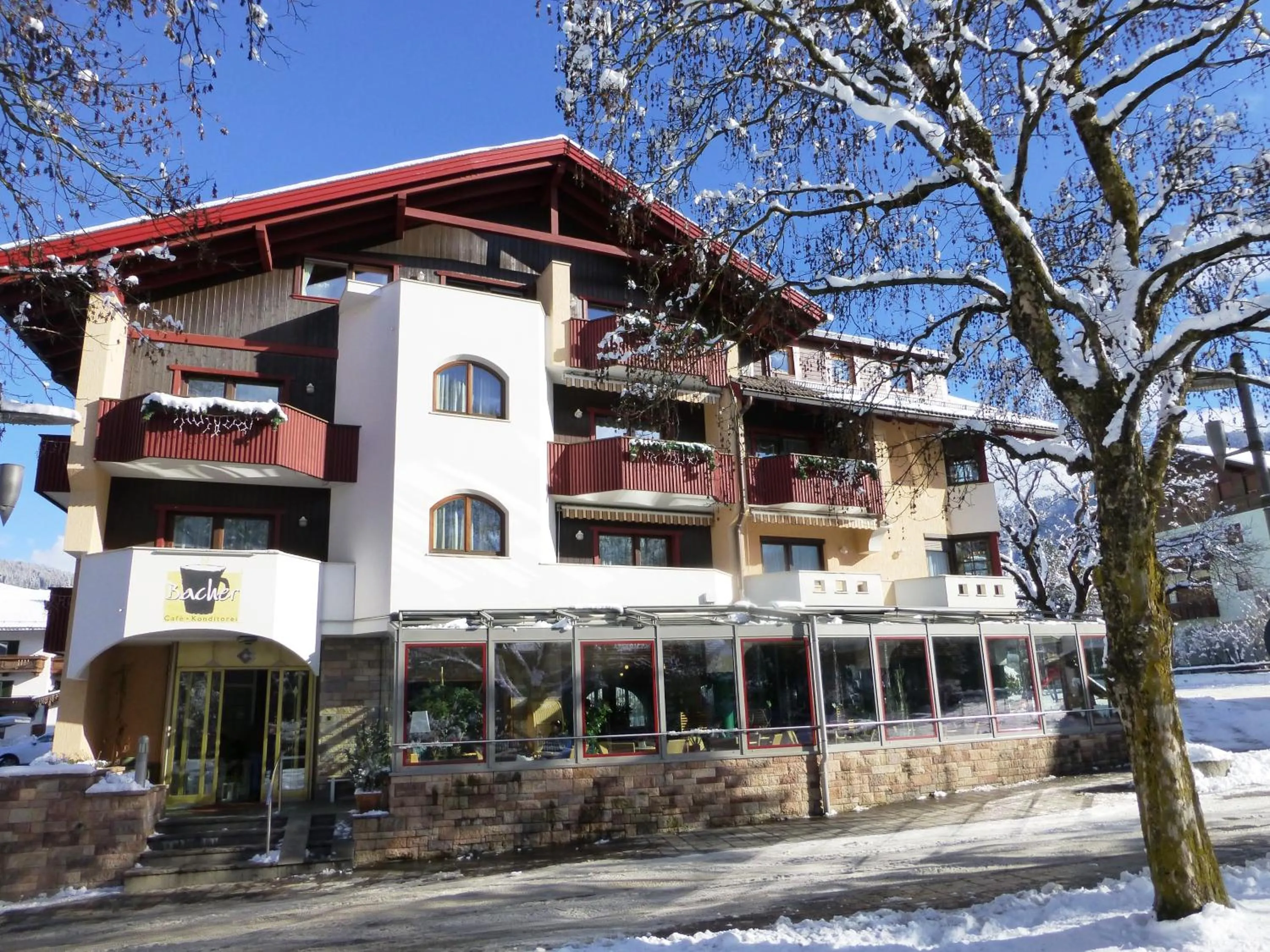 Facade/entrance in Residence Bacher