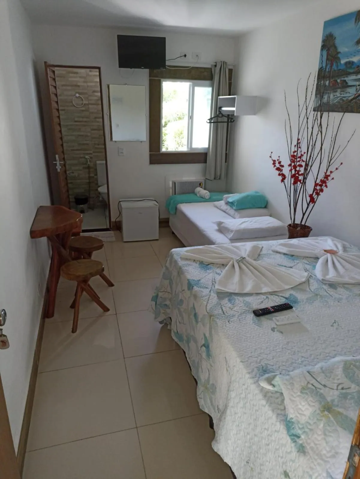Photo of the whole room, Bed in Suites Porto Frevo