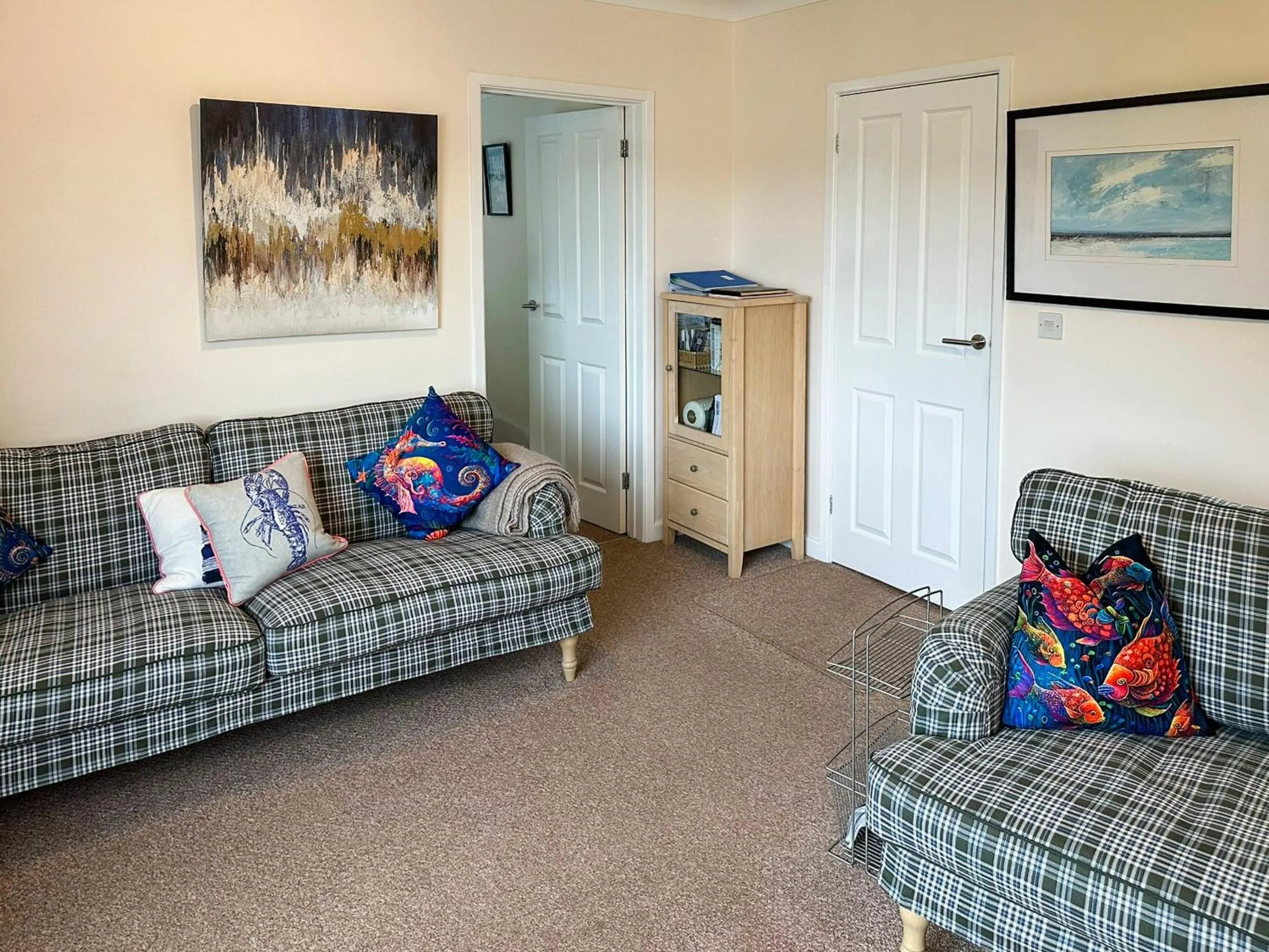 Property building, Bed in 9 Dolphin Court