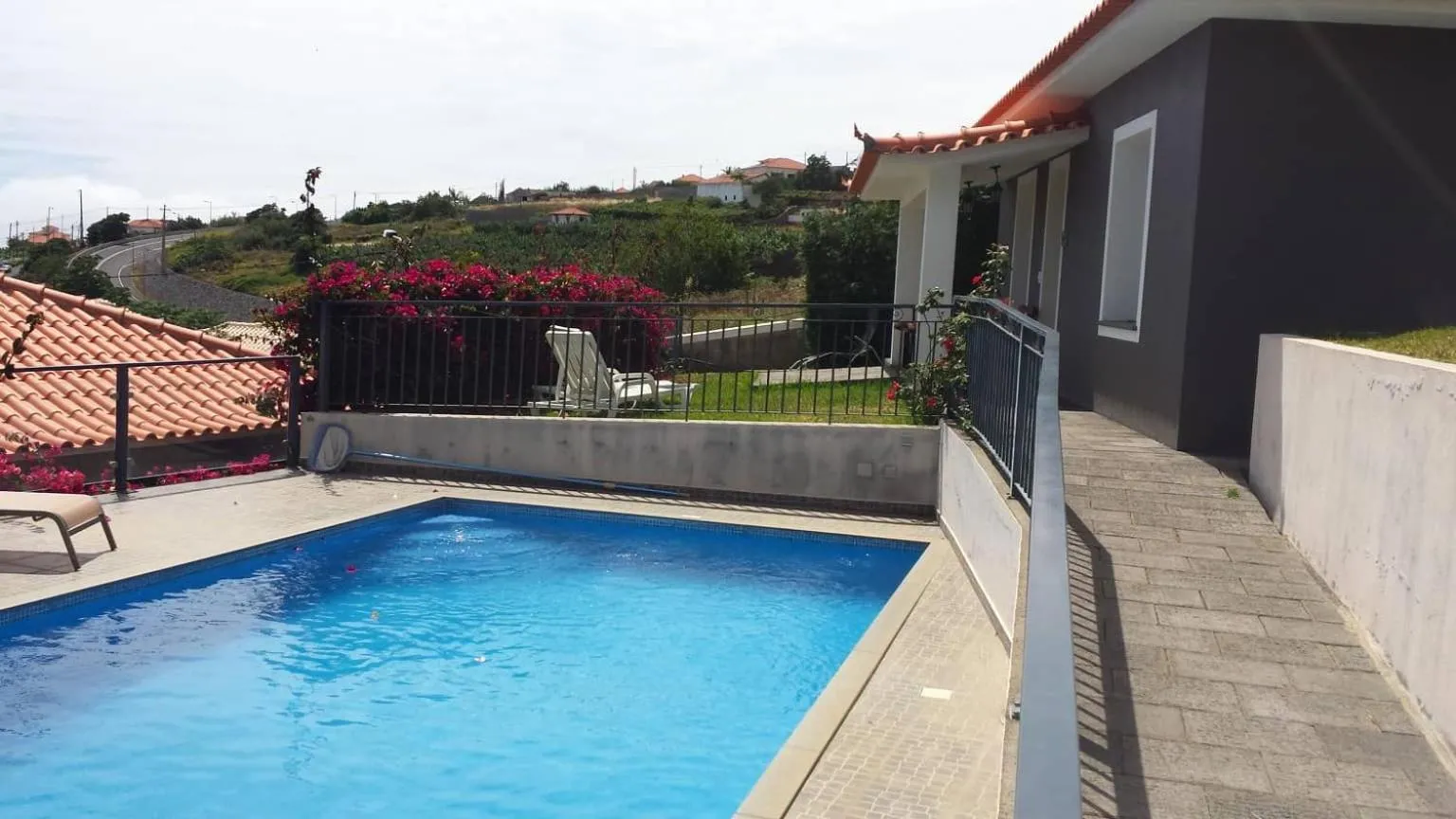 Swimming pool in Paraiso das Flores