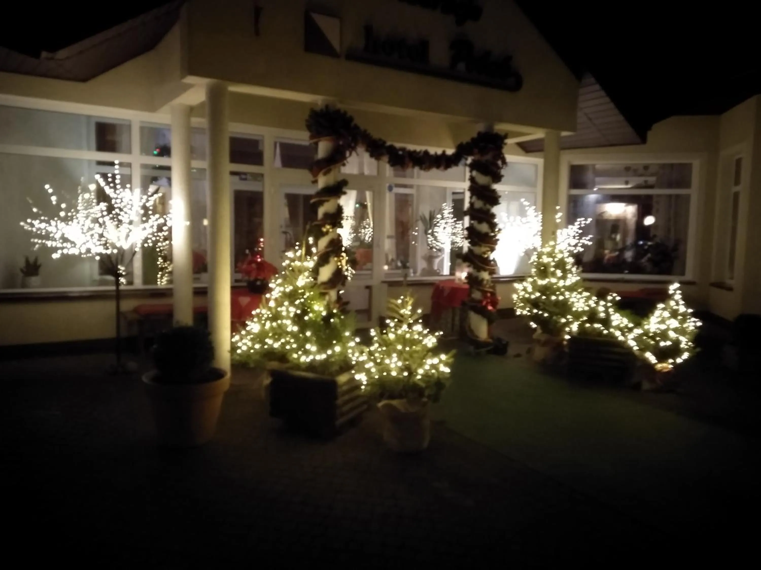 Restaurant/places to eat in Hotel Polak