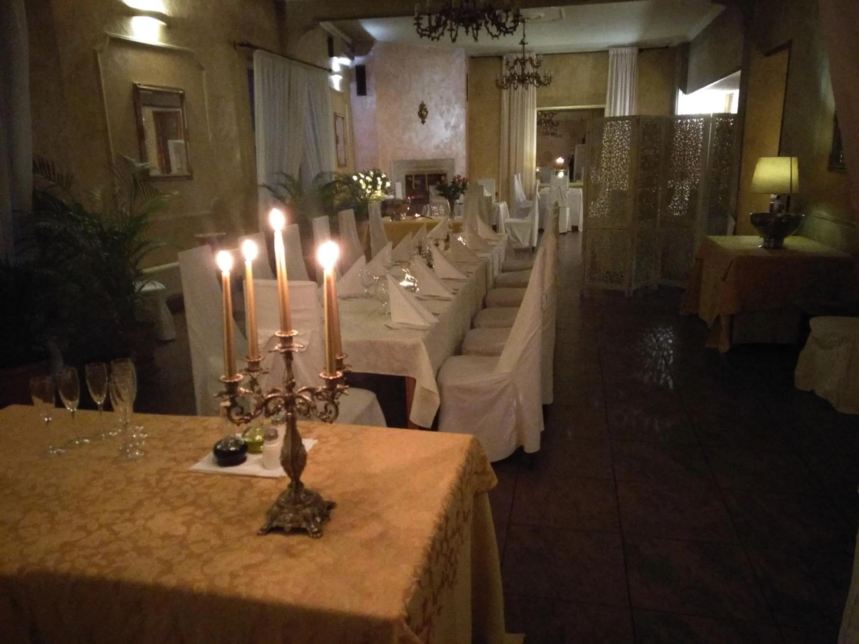 Restaurant/places to eat in Hotel Polak