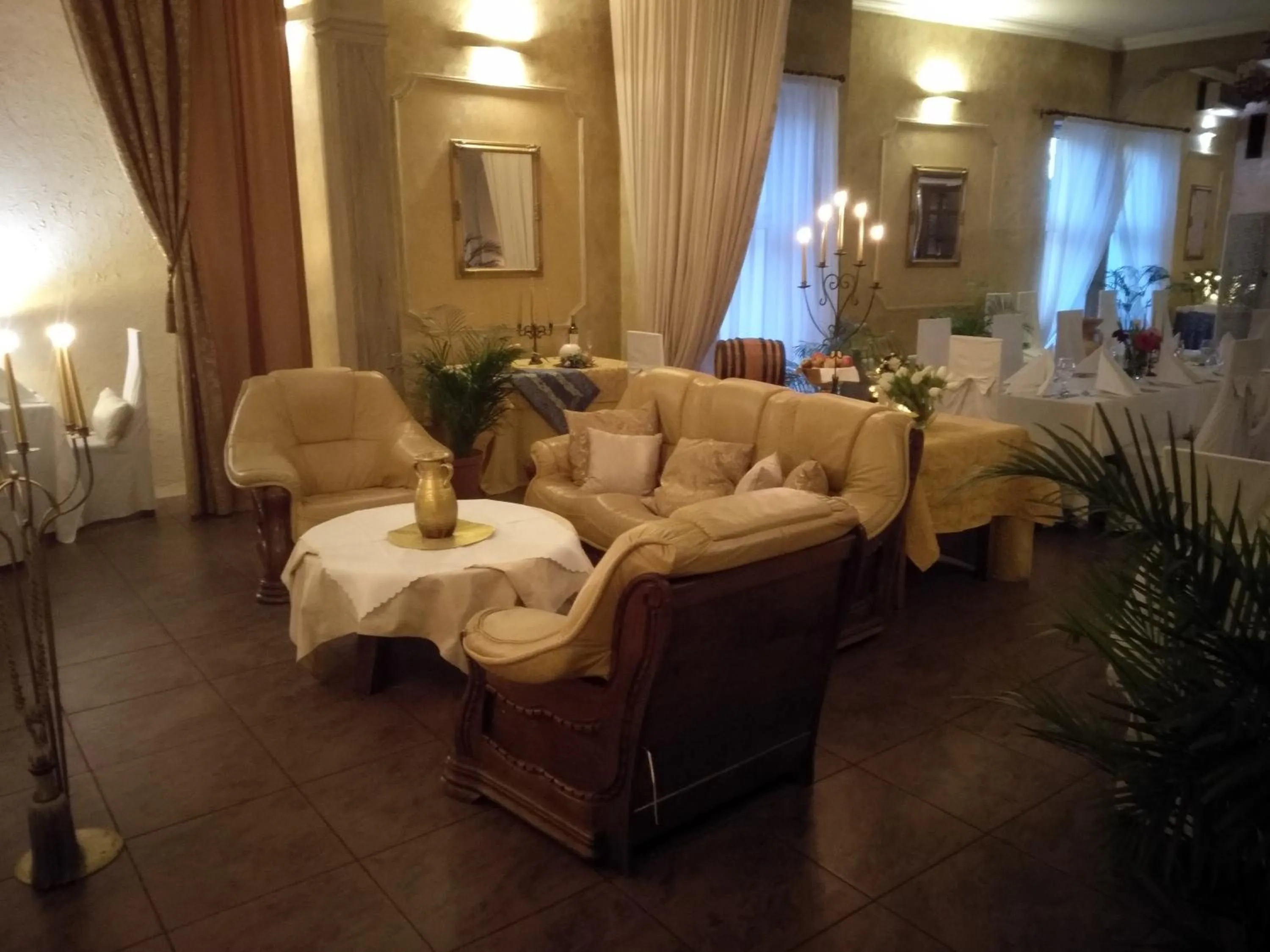 Restaurant/places to eat in Hotel Polak