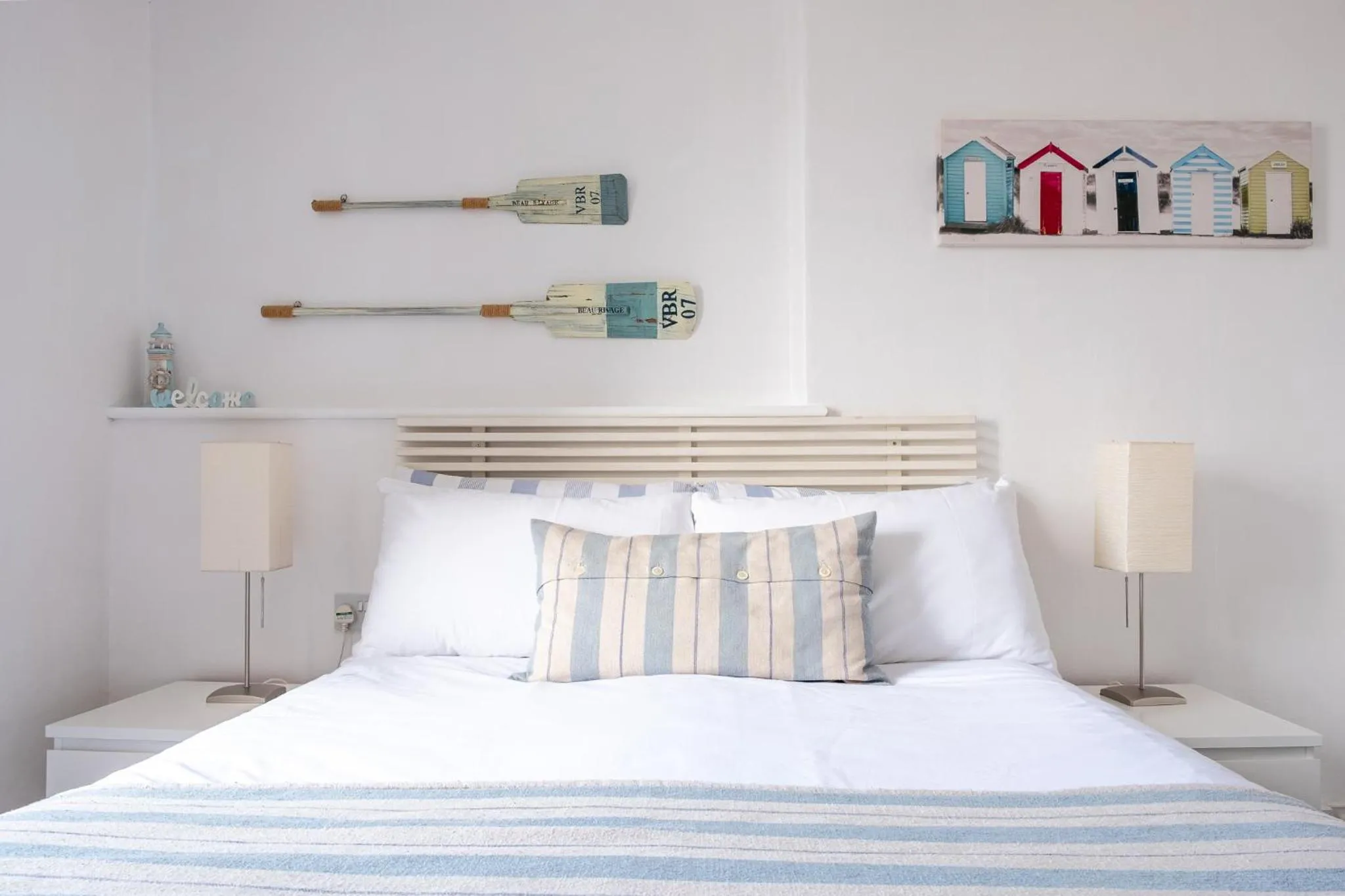 Bedroom, Bed in Arvon House