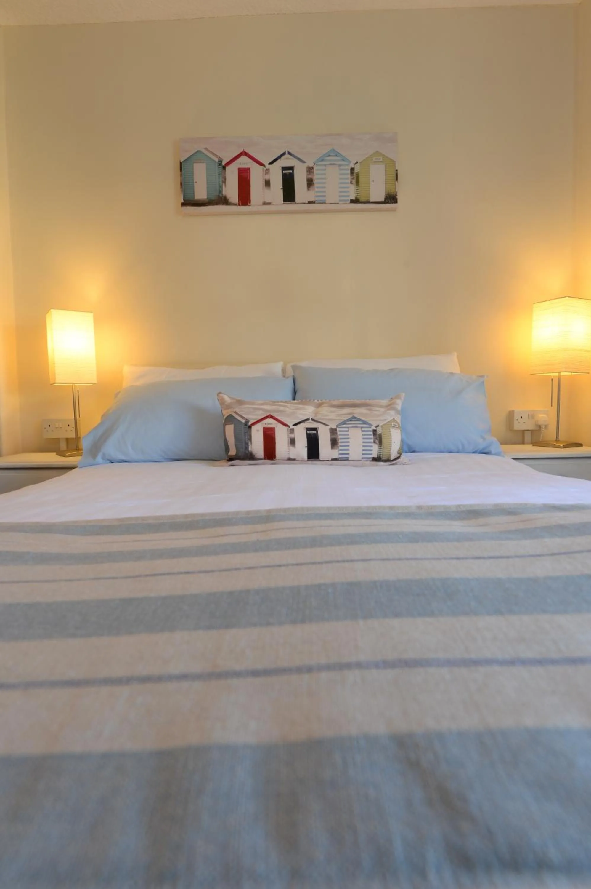 Bedroom, Bed in Arvon House