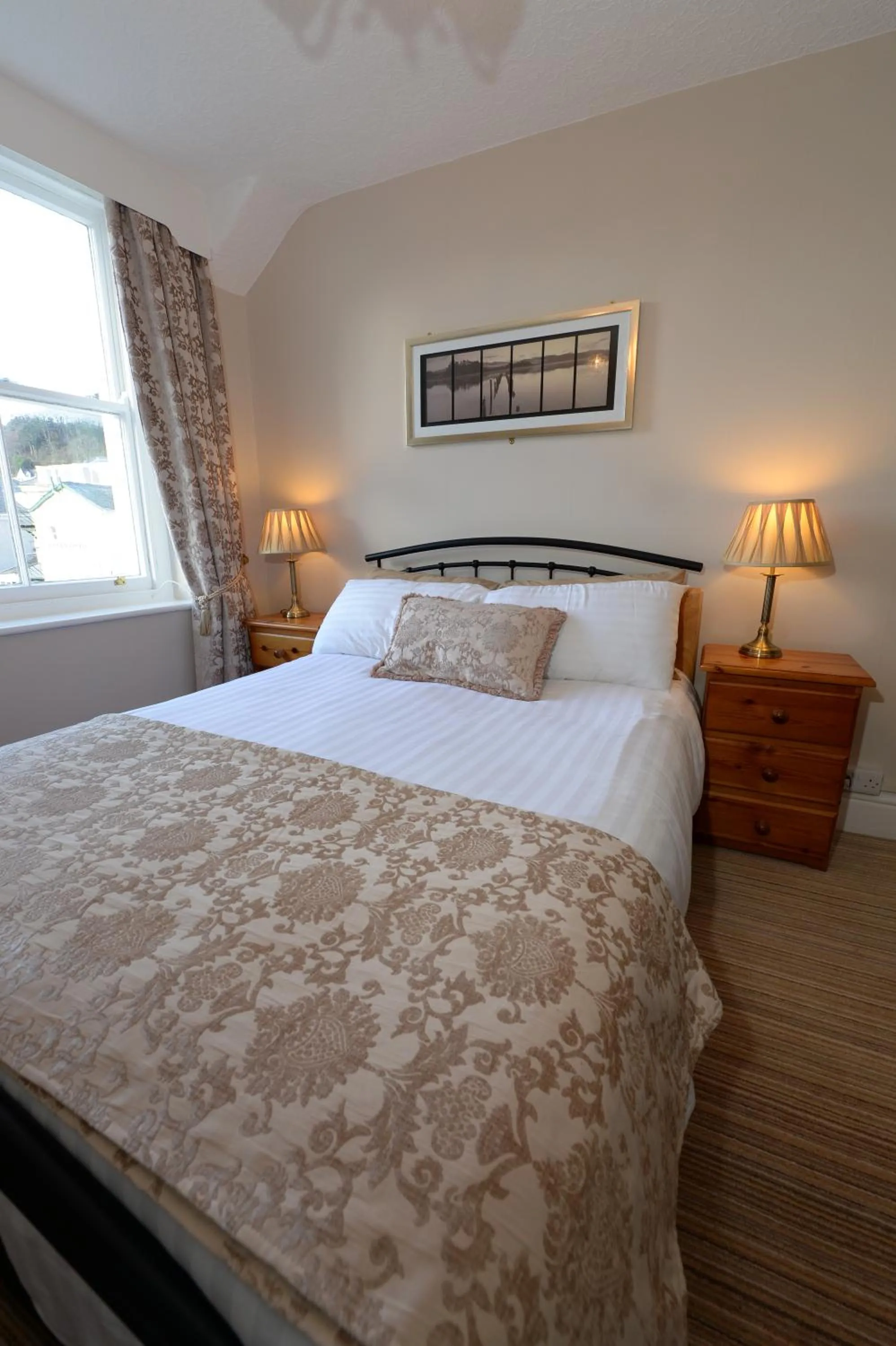 Bedroom, Bed in Arvon House