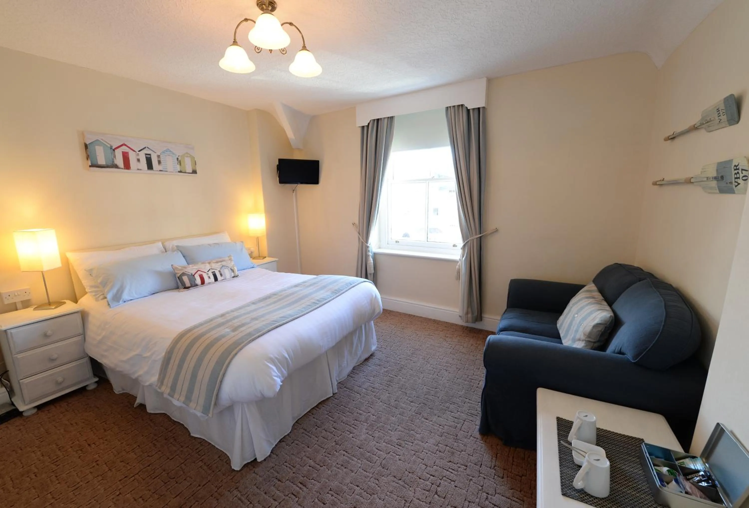 Bedroom, Bed in Arvon House