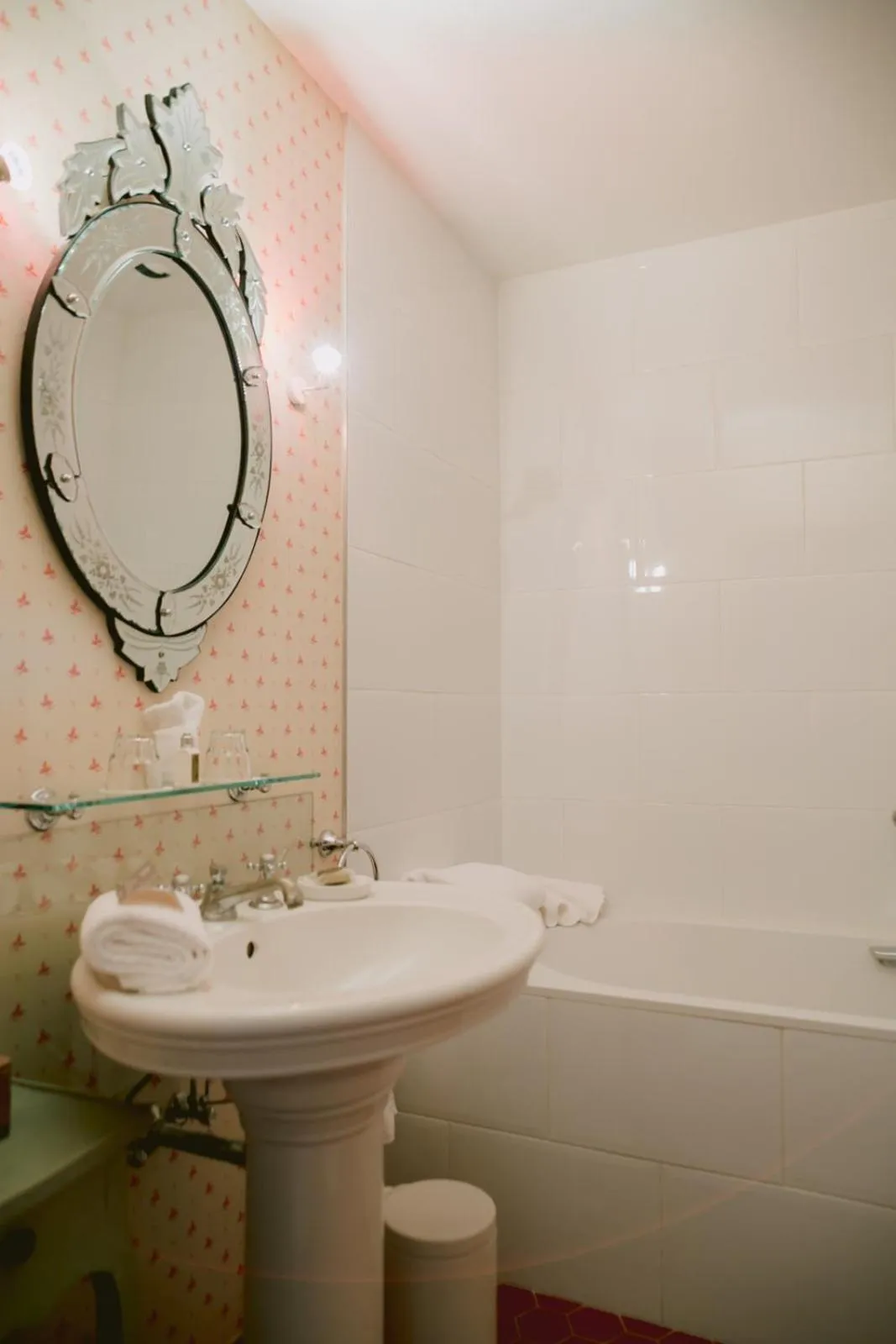 Bathroom in Chateau de Varenne