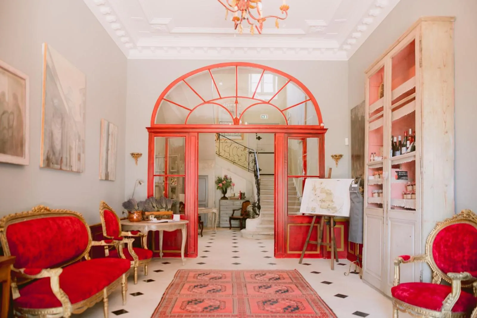 Lobby or reception in Chateau de Varenne