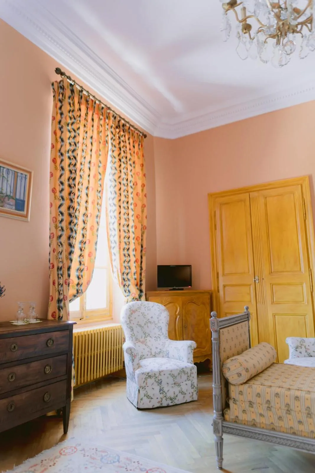 Bed in Chateau de Varenne