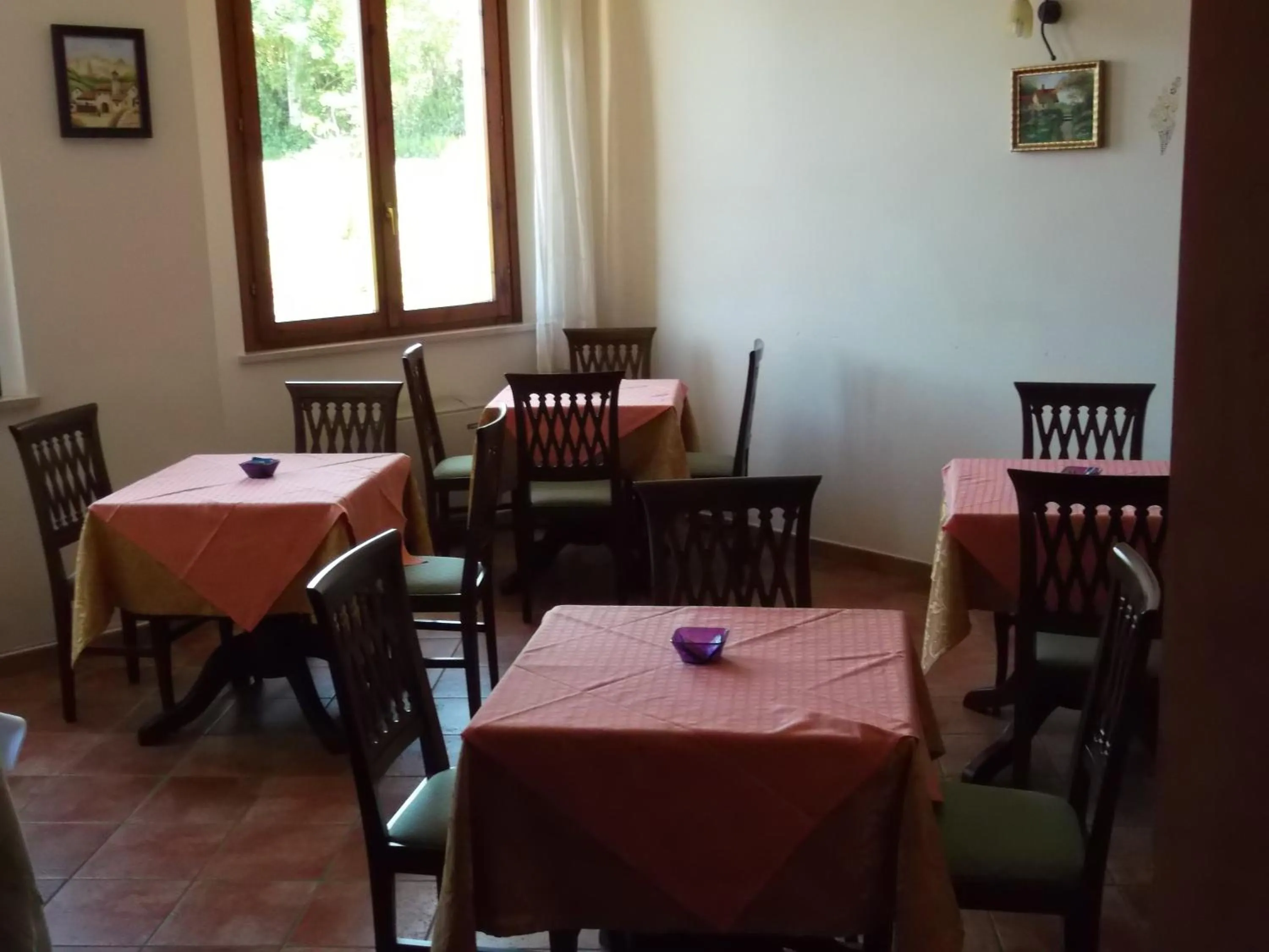 Banquet/Function facilities in B&B Il Girasole - Rooms & House in country - air conditioned - 1500 meters from historic center