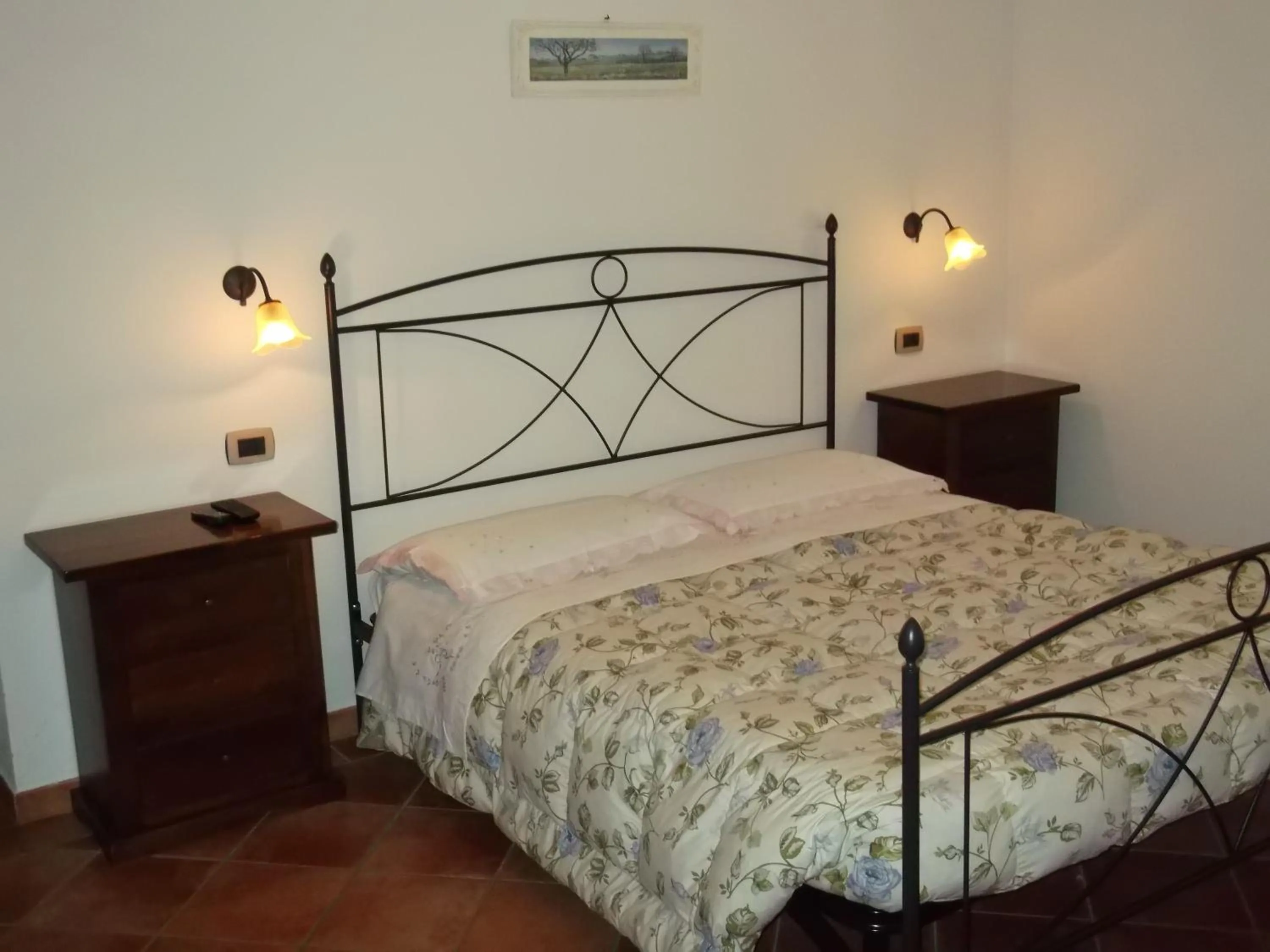 Bed in B&B Il Girasole - Rooms & House in country - air conditioned - 1500 meters from historic center