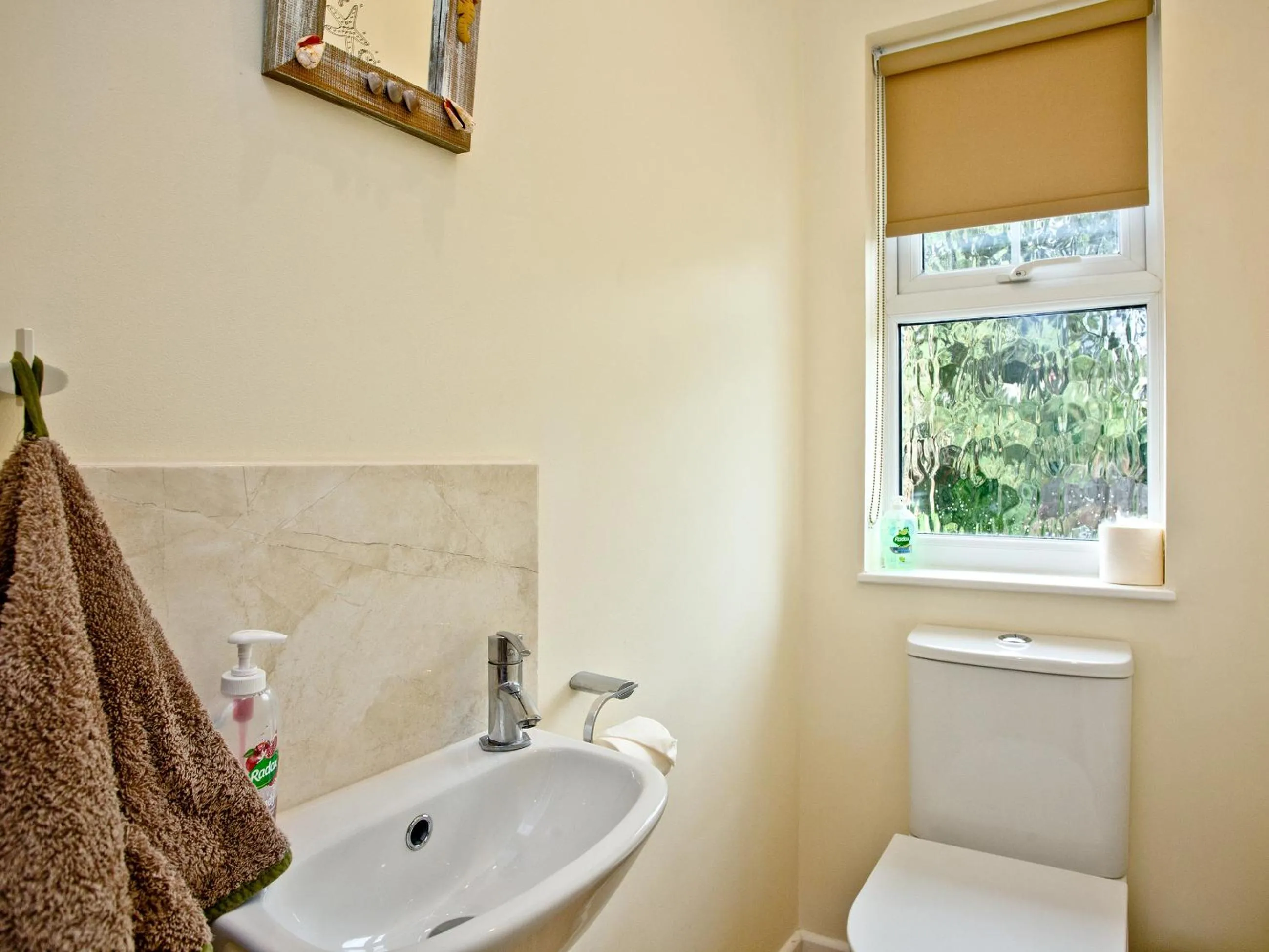 Bathroom in Oldway Apartment