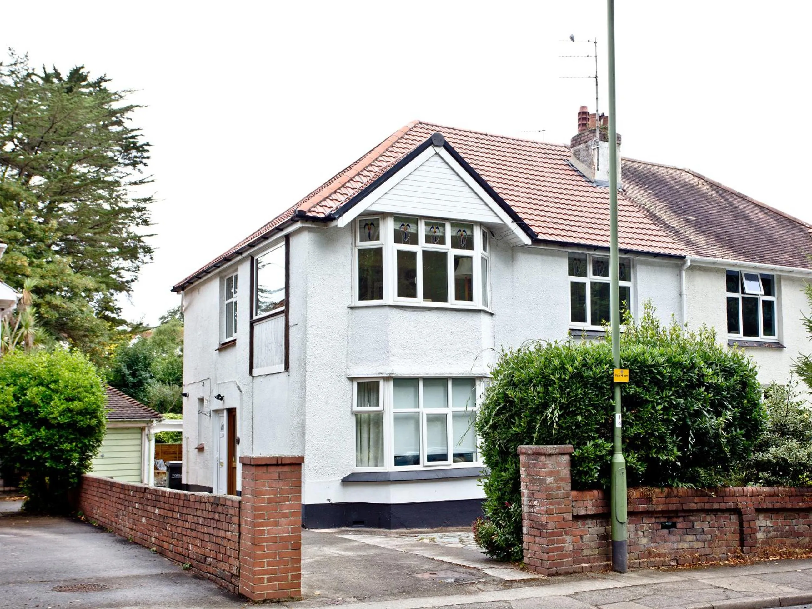 Property building in Oldway Apartment