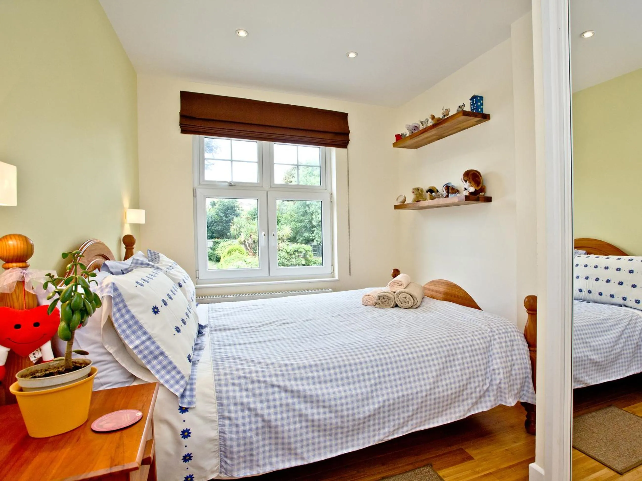 Bedroom, Bed in Oldway Apartment