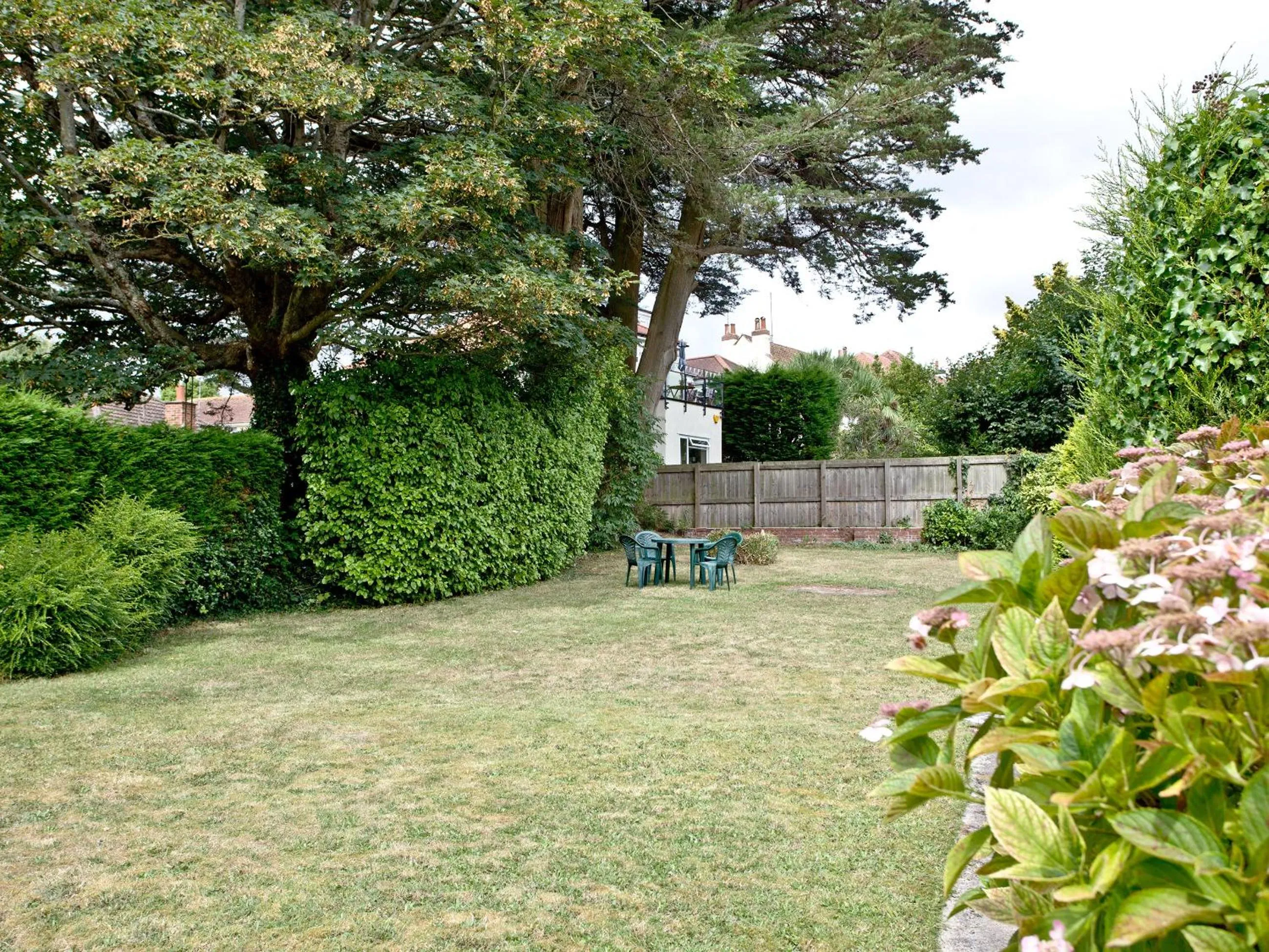Garden in Oldway Apartment