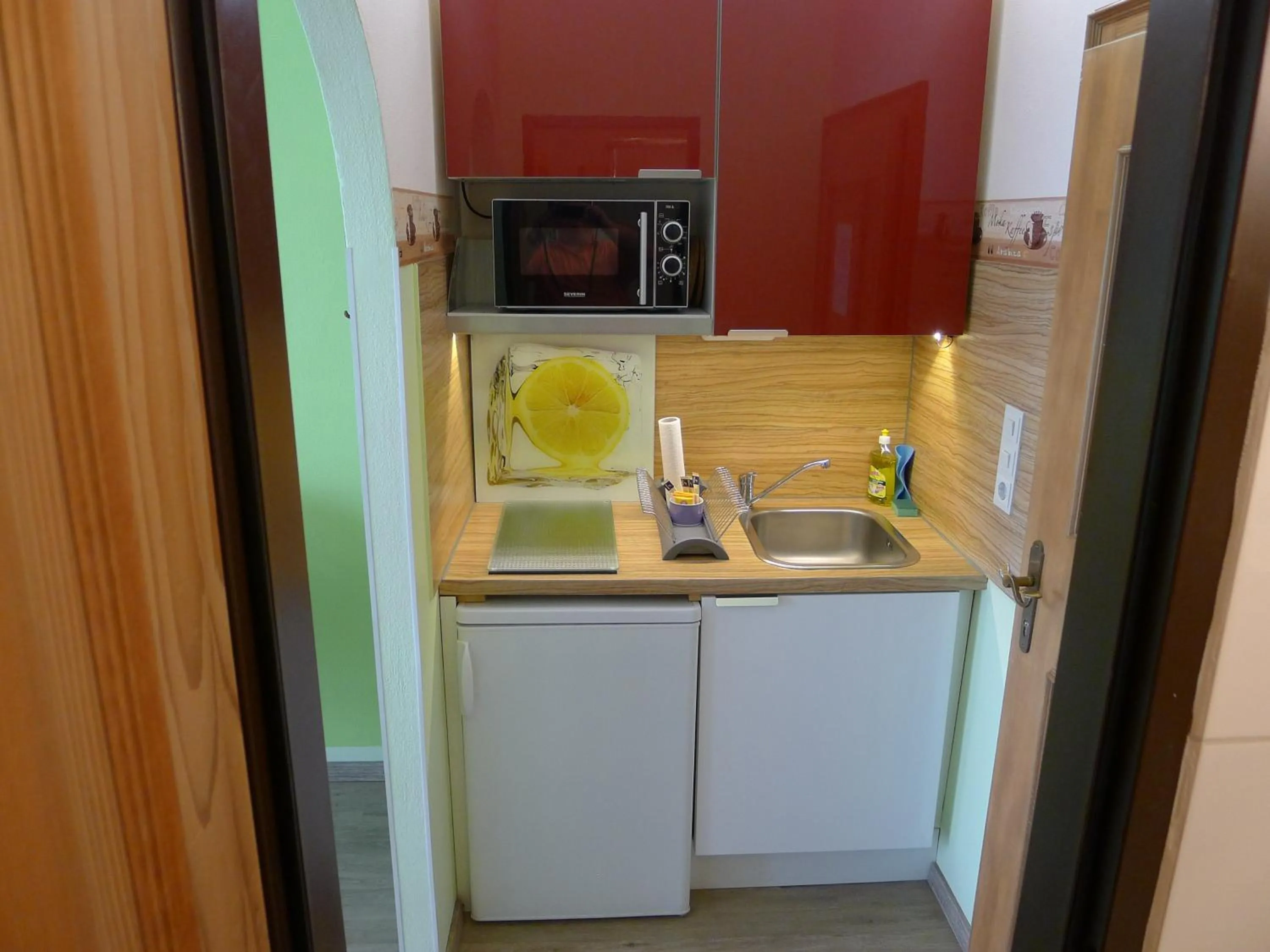 Kitchen or kitchenette in Alpenappartement Claudia
