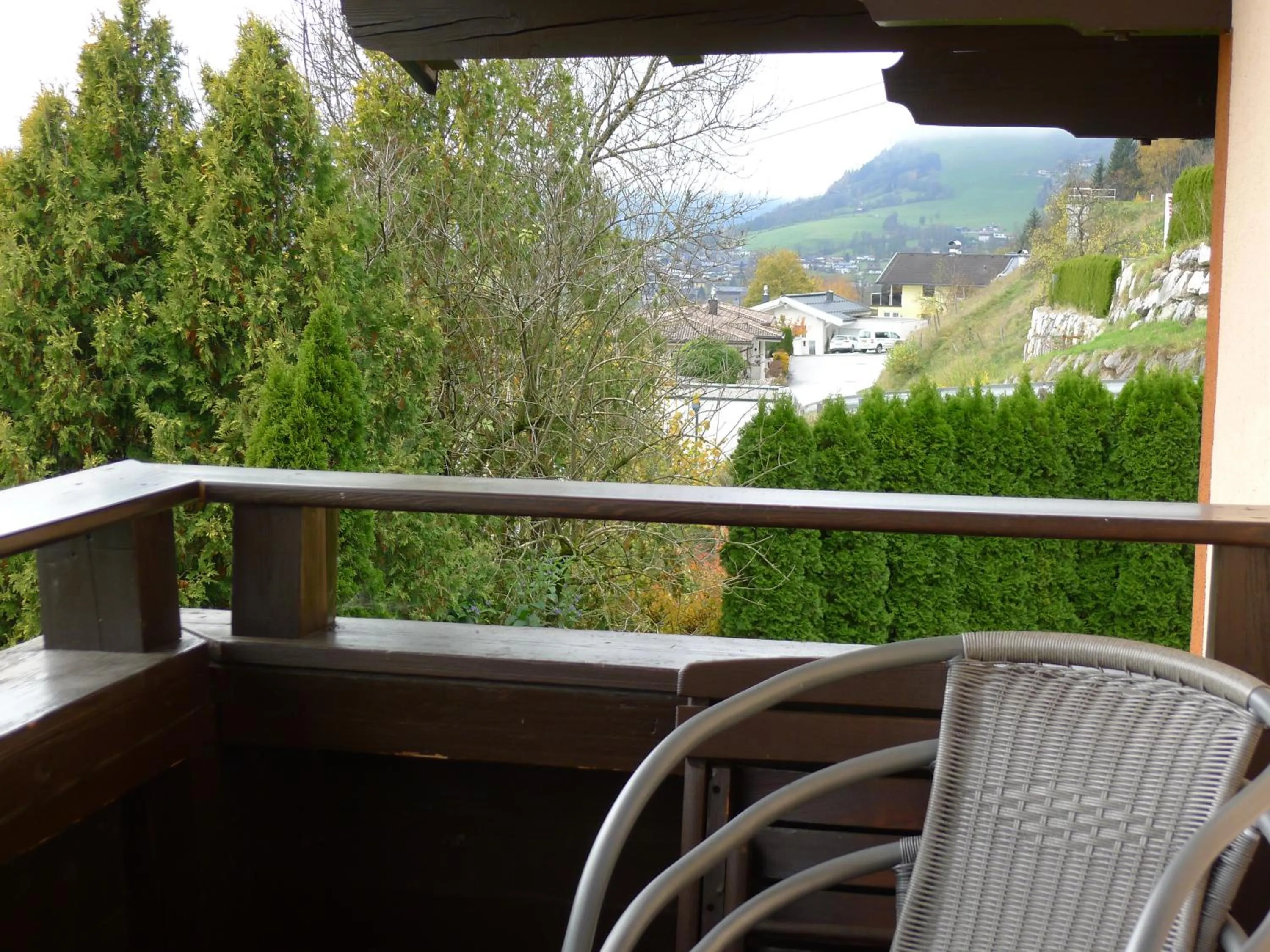 Quiet street view in Alpenappartement Claudia