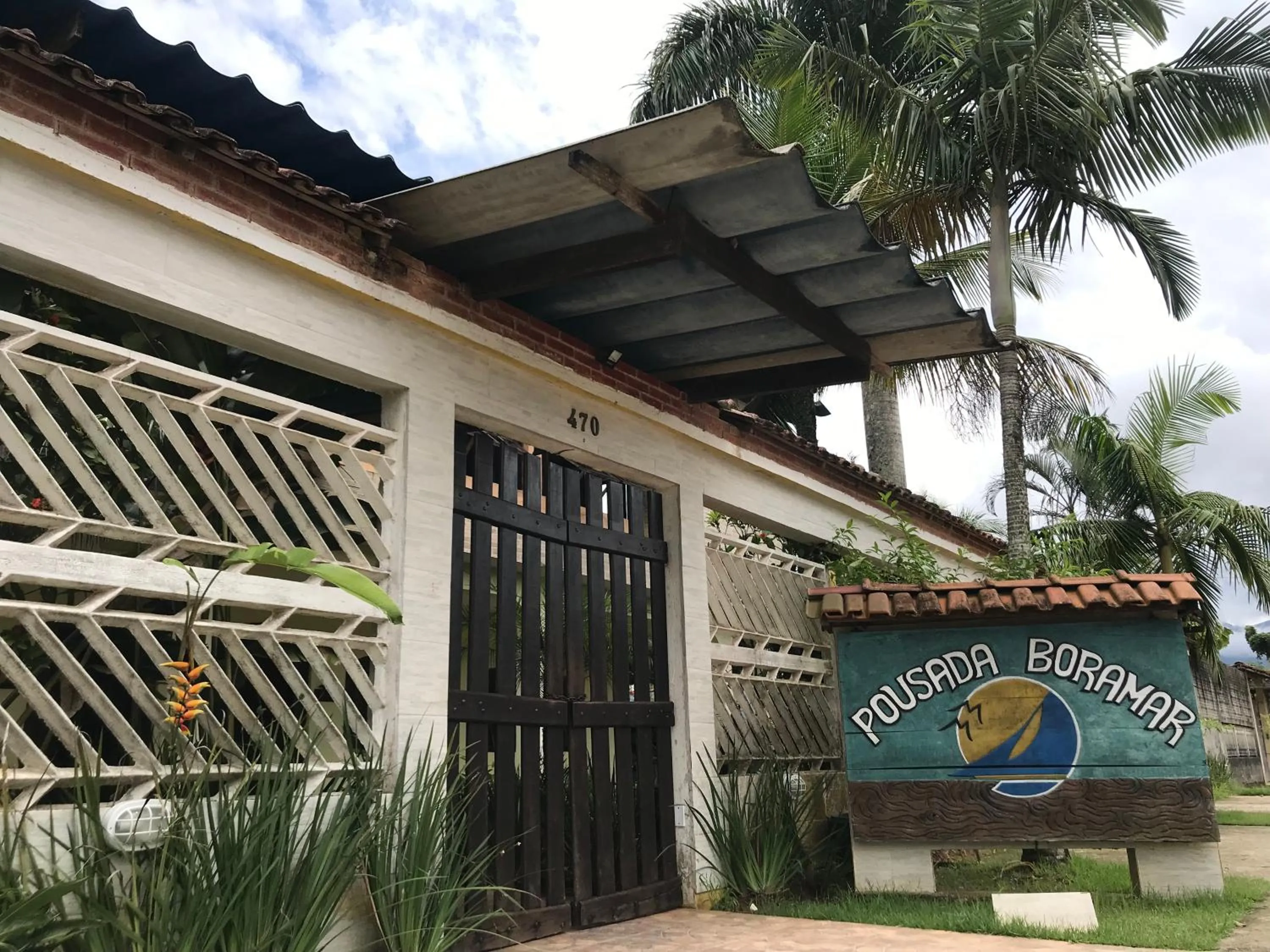 Property building in Pousada Boramar