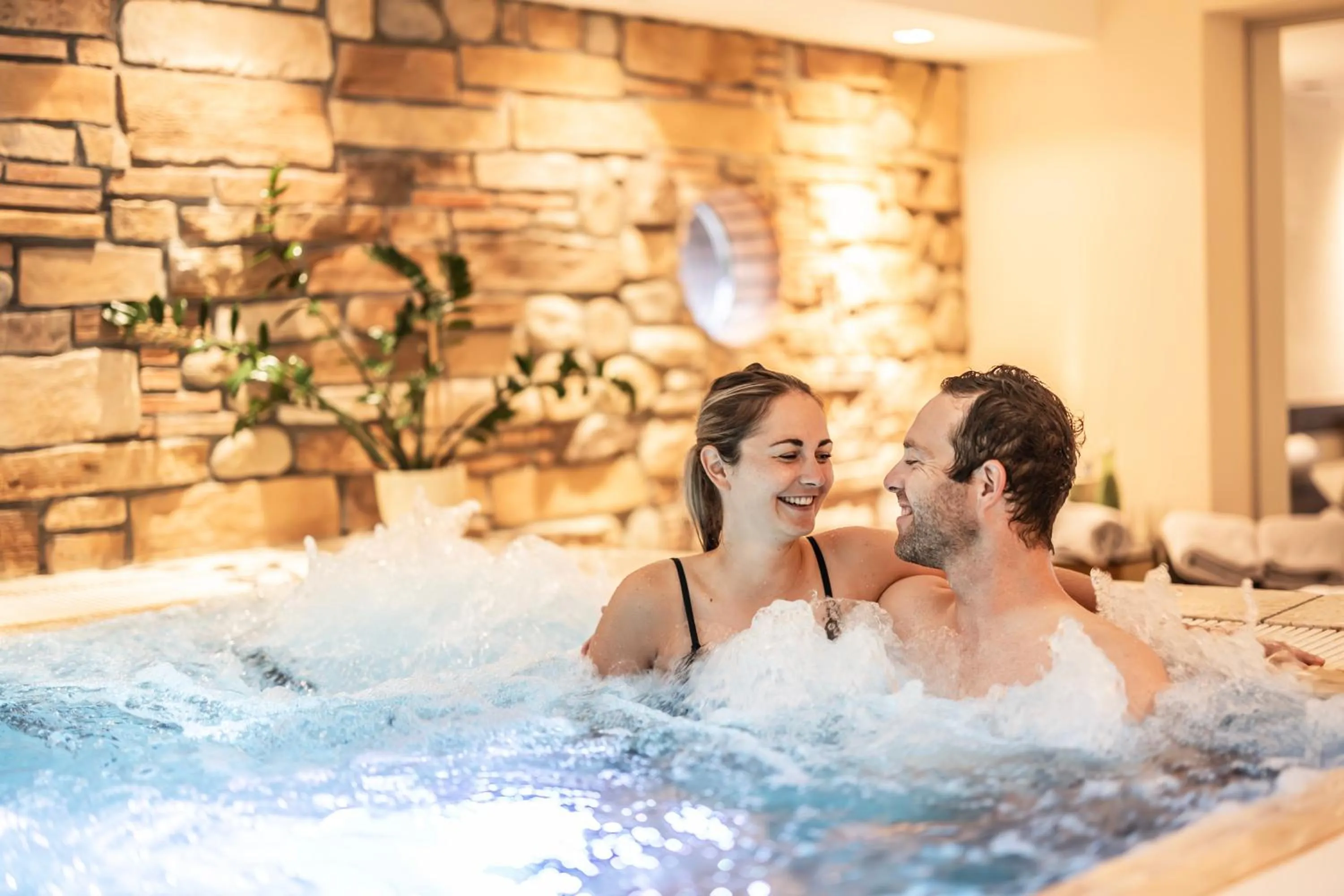 Swimming pool in Hotel Elisabeth