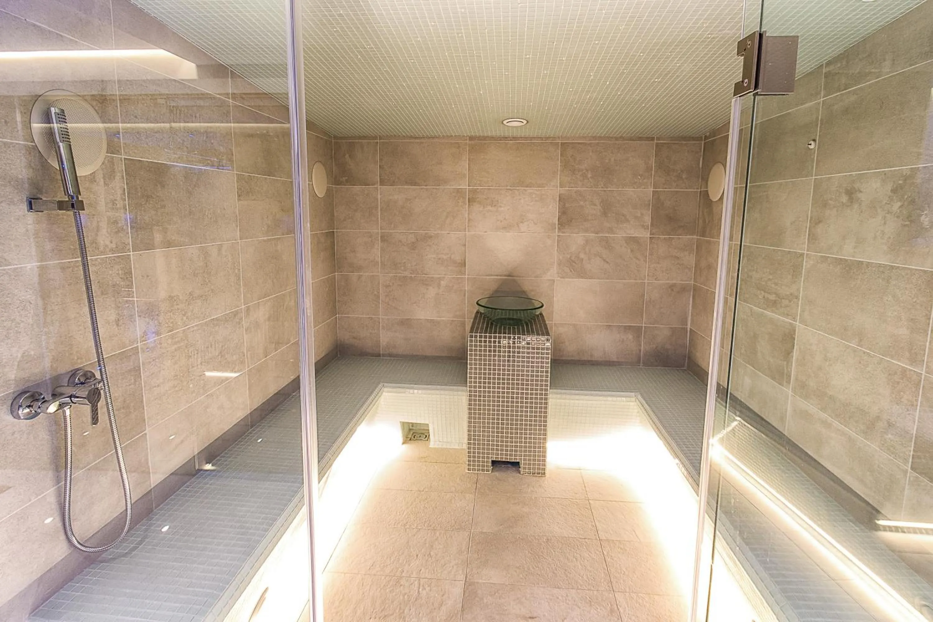 Spa and wellness centre/facilities in Bonvital Hotel Hévíz Superior Adults Only