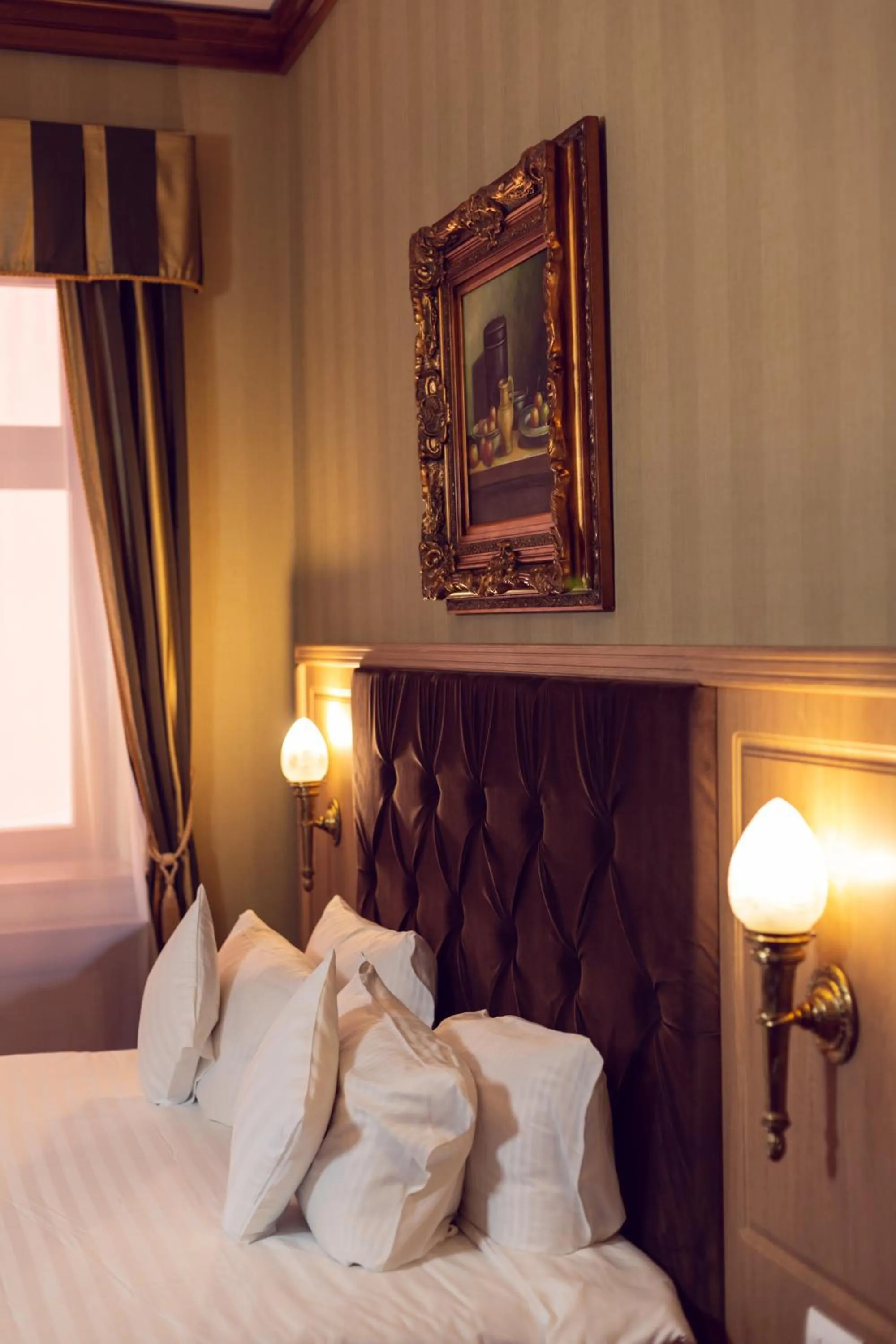 Bed in Hotel Am Ring