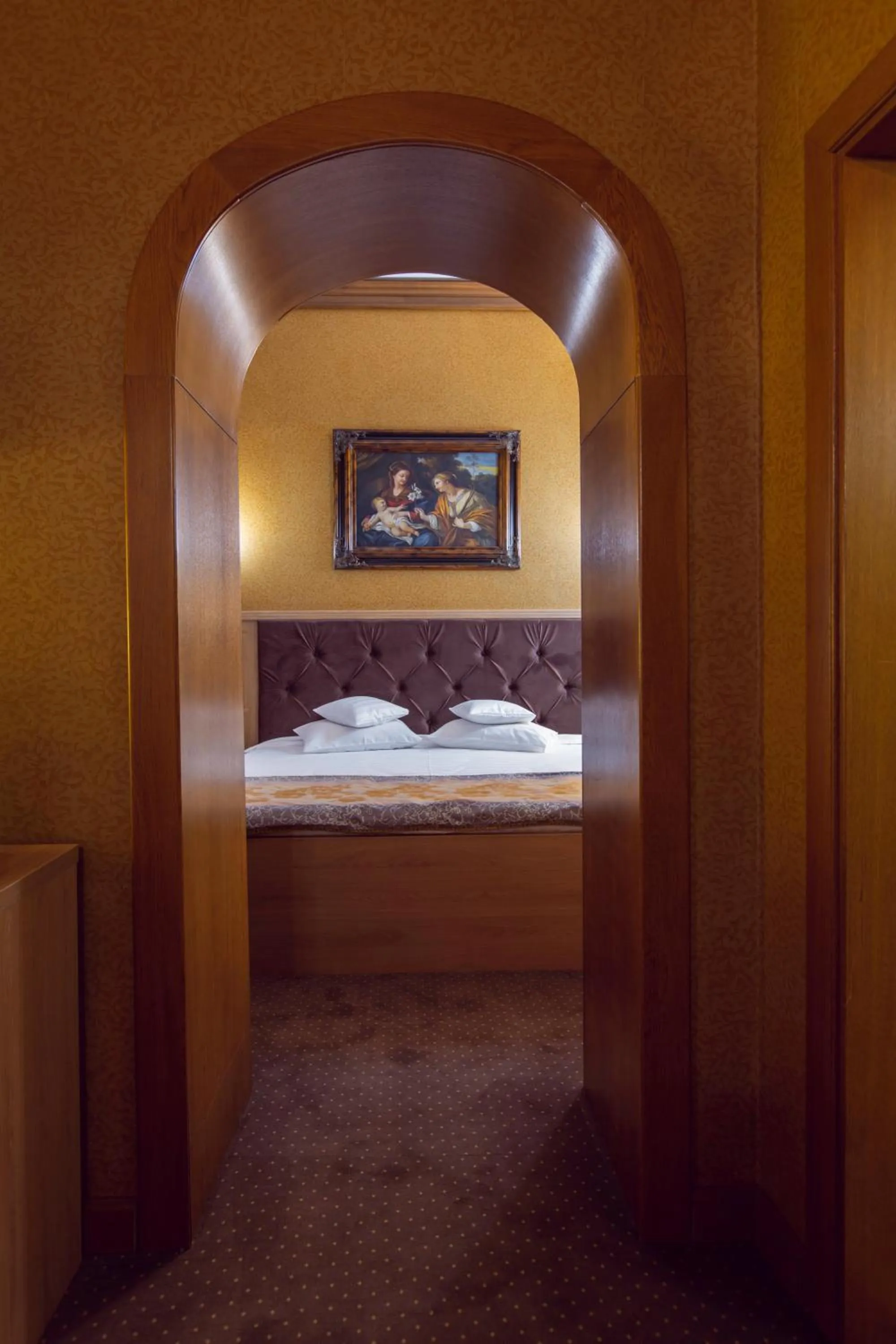 Bed in Hotel Am Ring