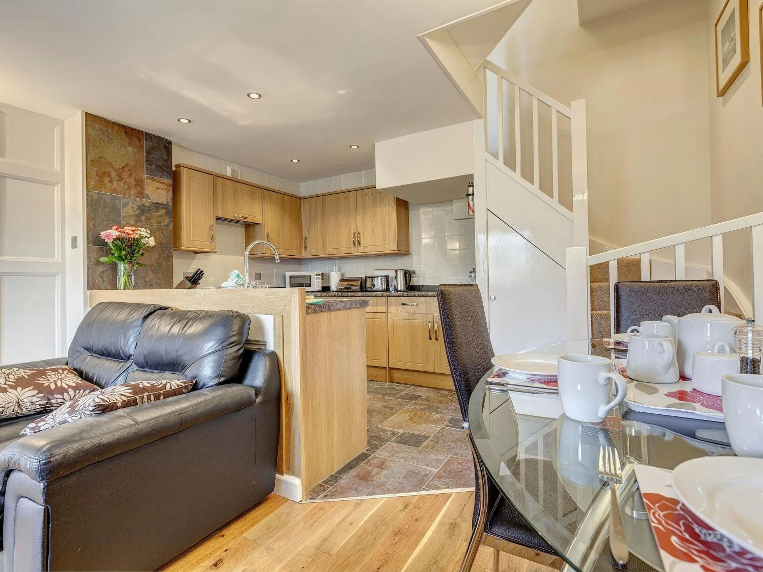 6 Torwood Gables