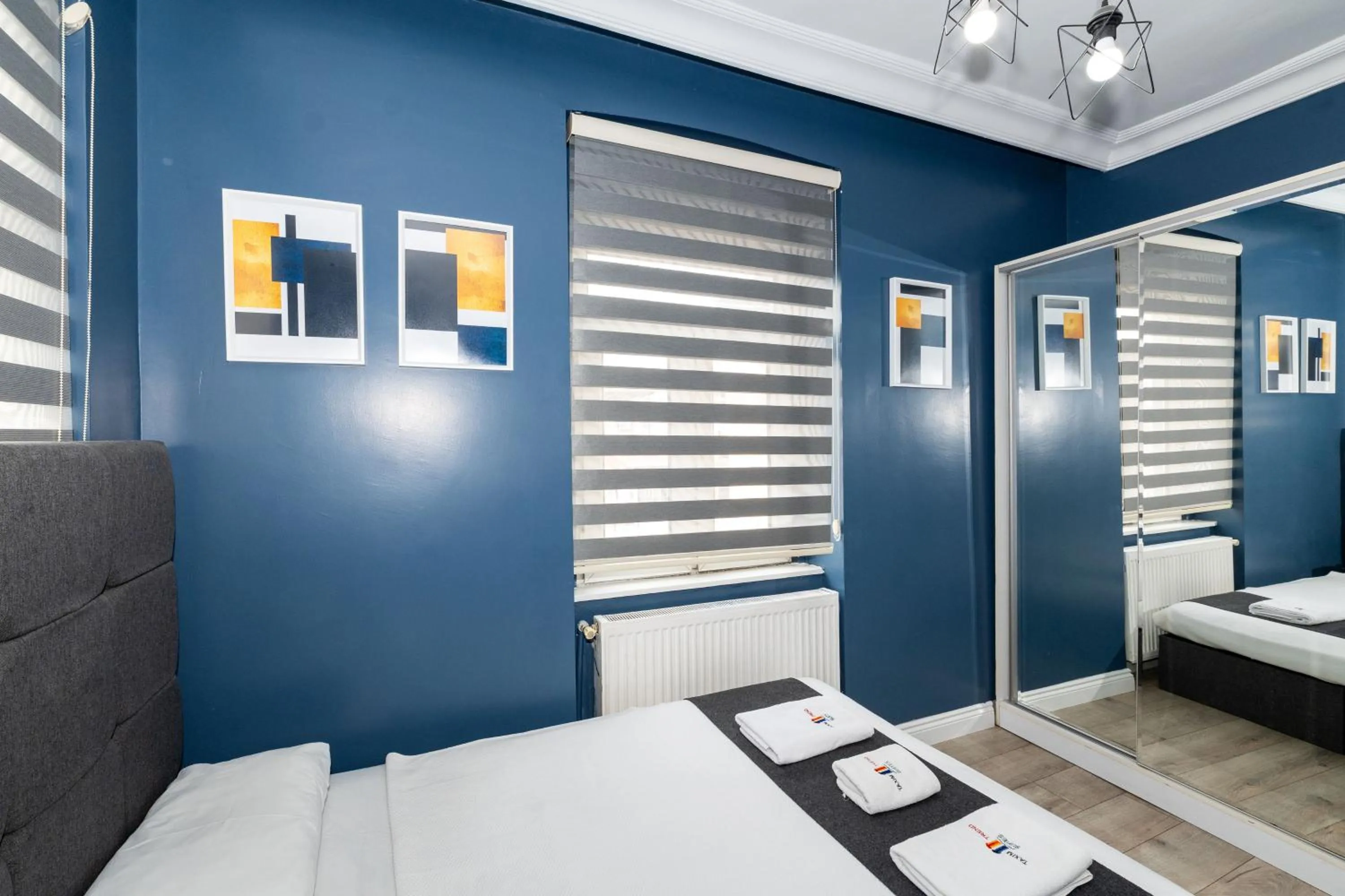 Bedroom, Bed in Taxim Trend Suites