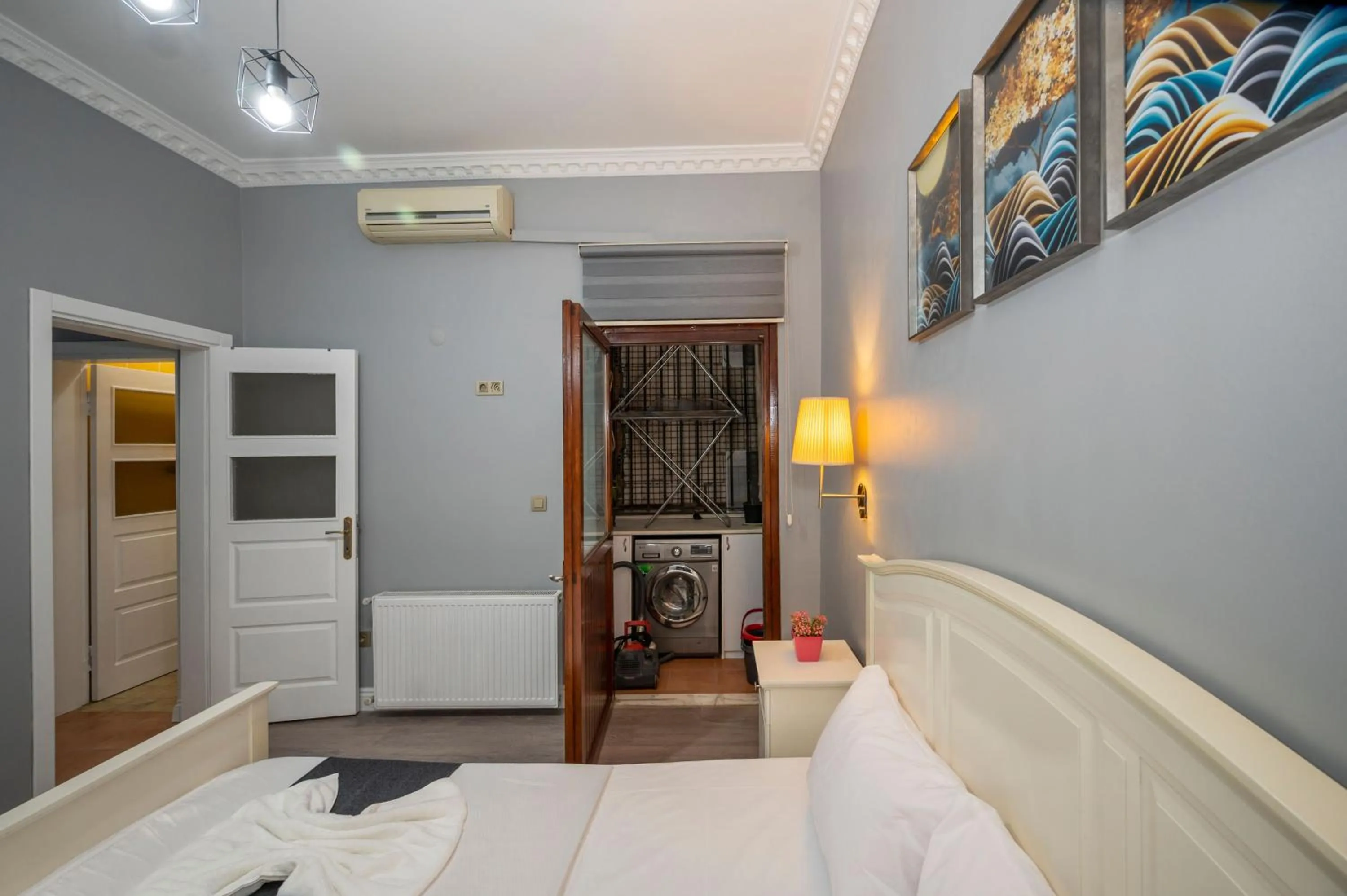 Massage, Bed in Taxim Trend Suites